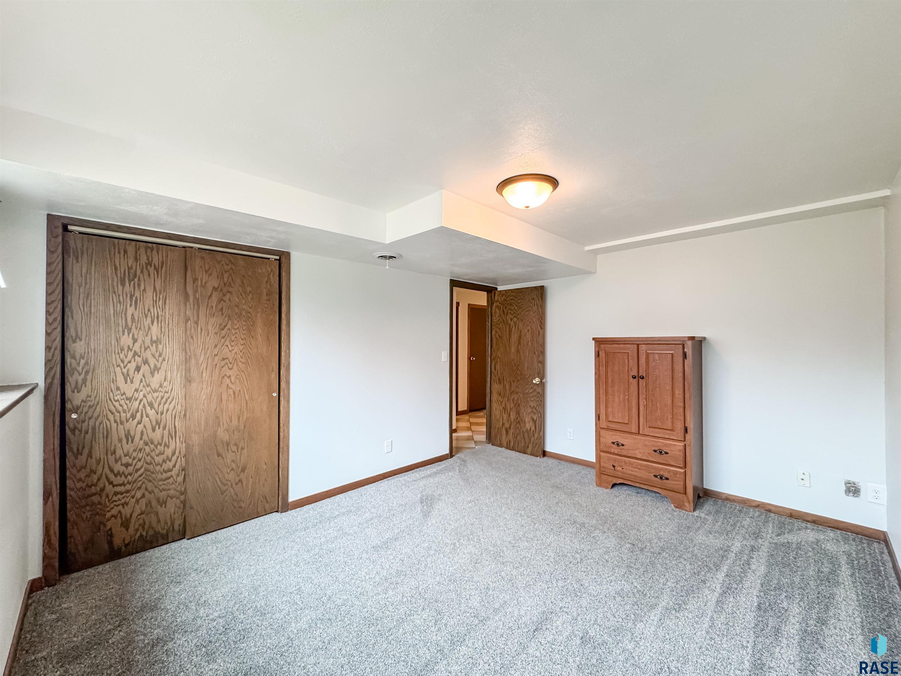 120 S Yellowstone Dr