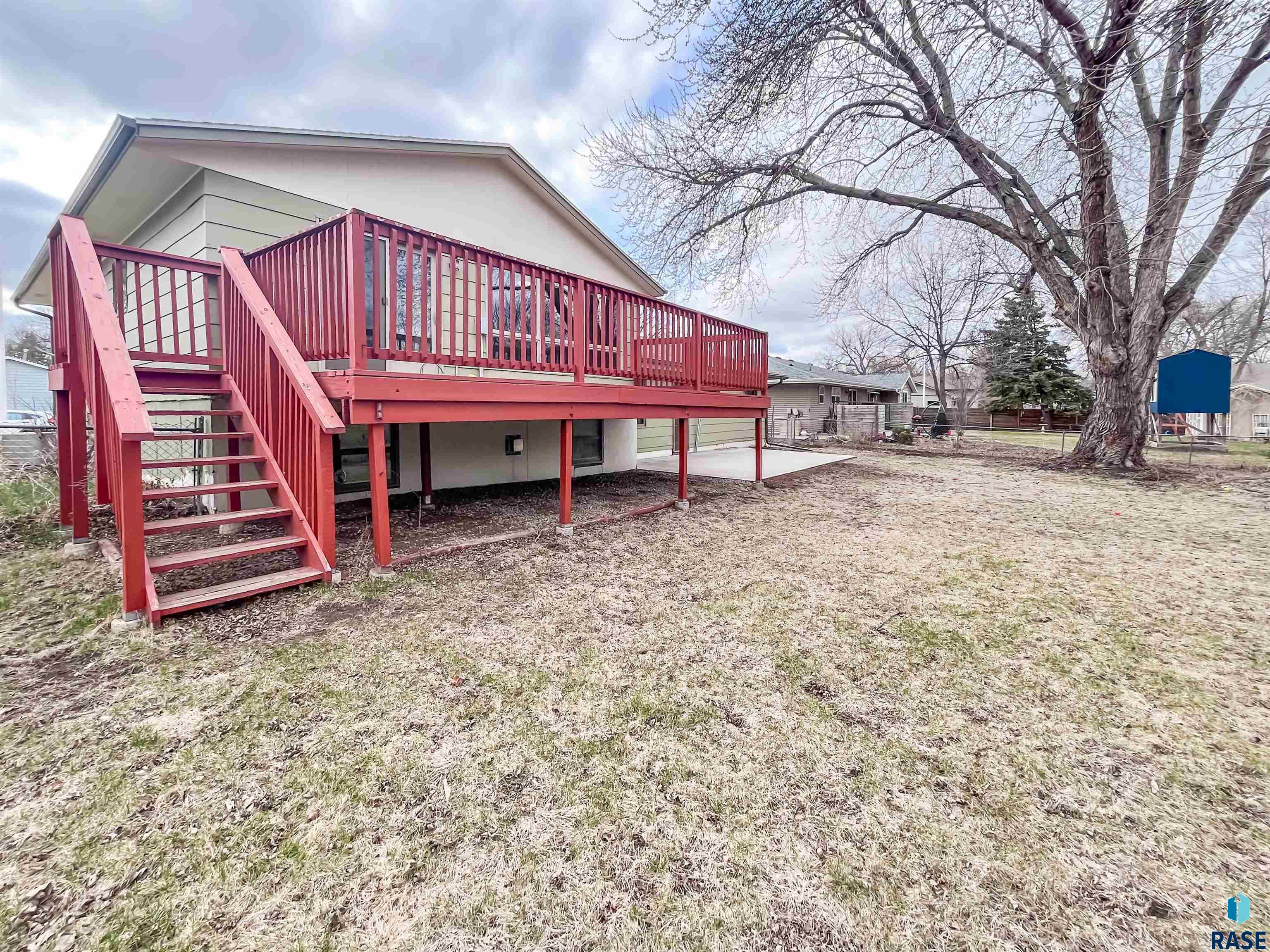 120 S Yellowstone Dr