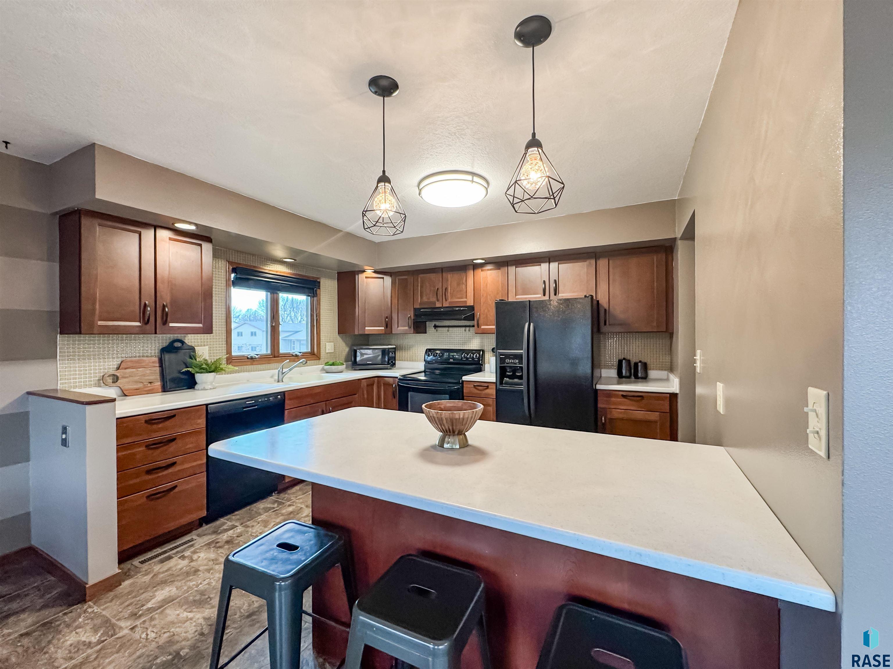 120 S Yellowstone Dr
