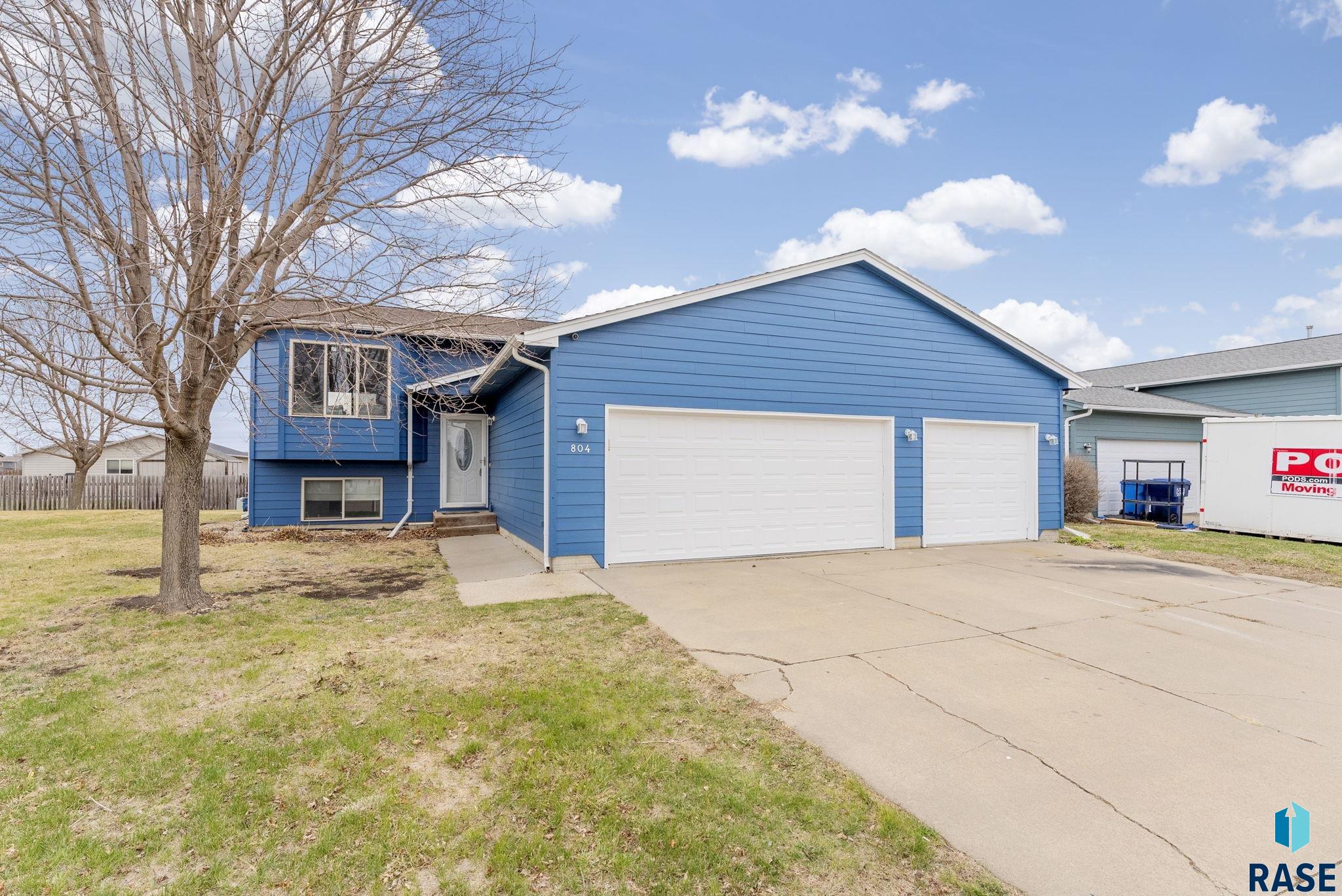 804 Lois Ln