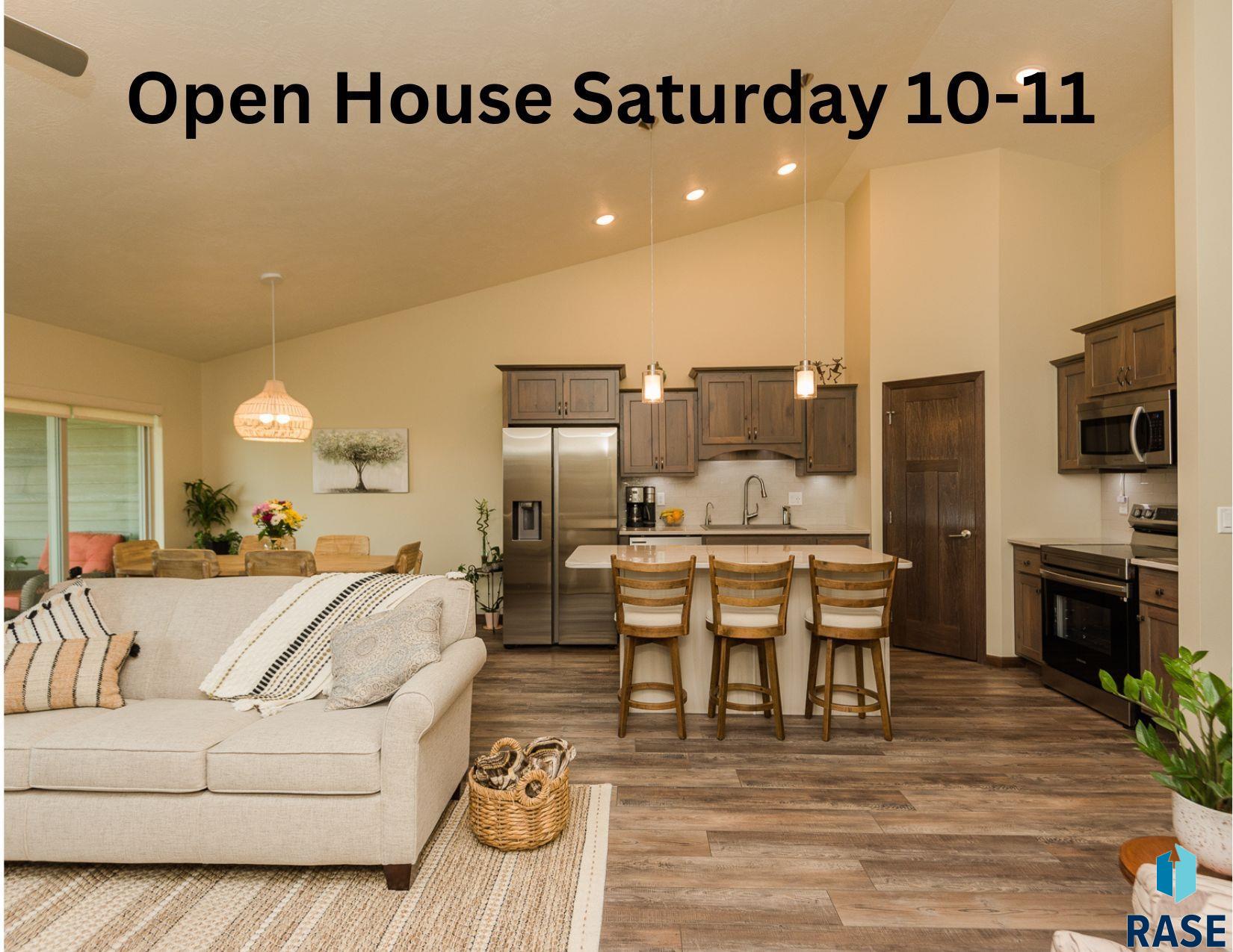 1102 N Brennan Ct