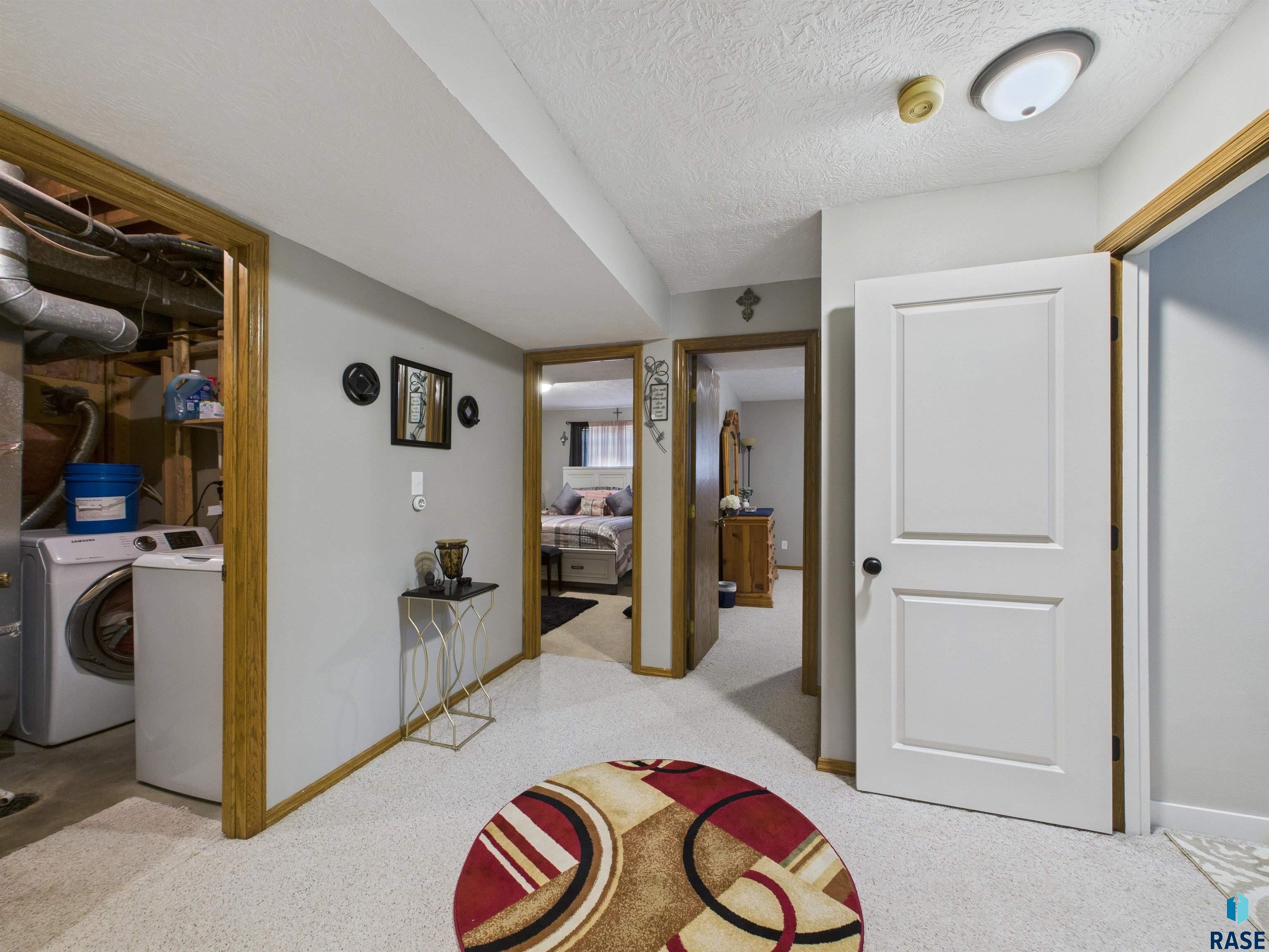 6200 W Oscar Howe Cir