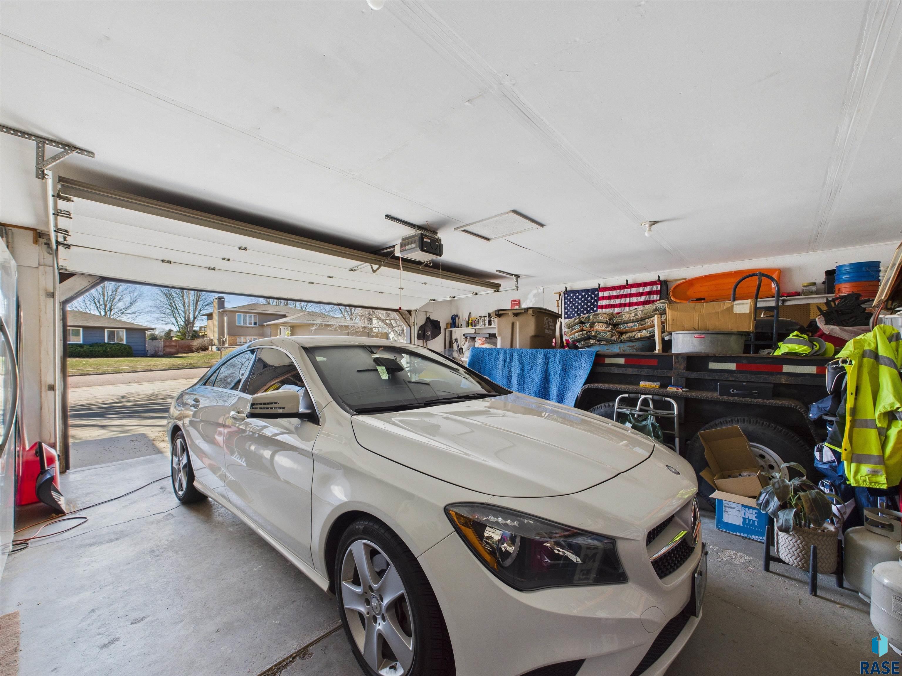 6200 W Oscar Howe Cir