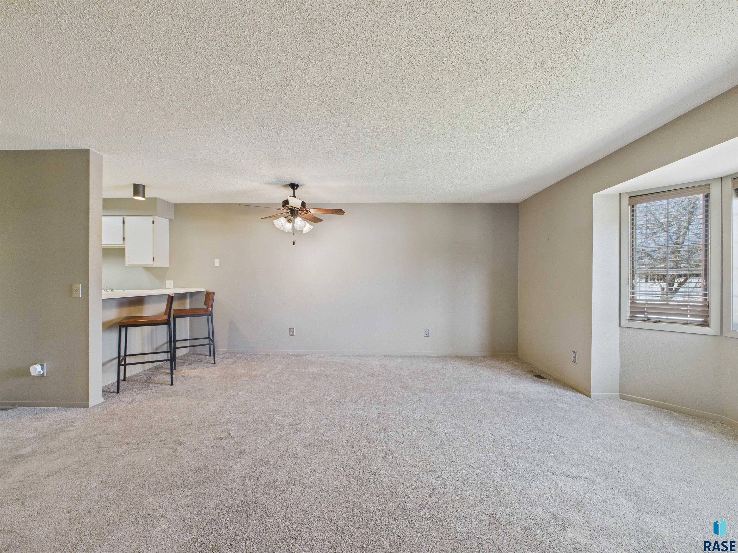1104 W 57th St 204A