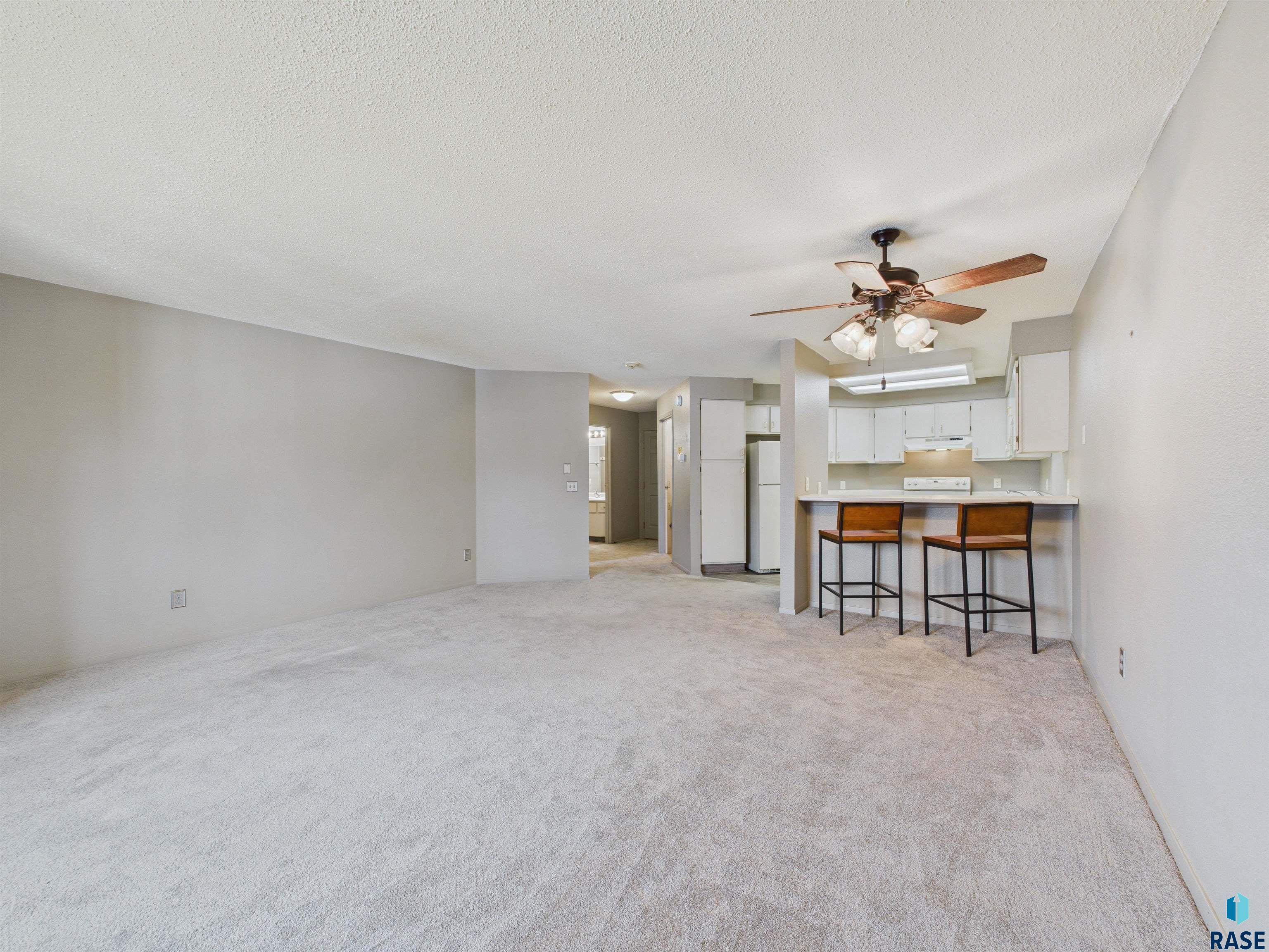 1104 W 57th St 204A