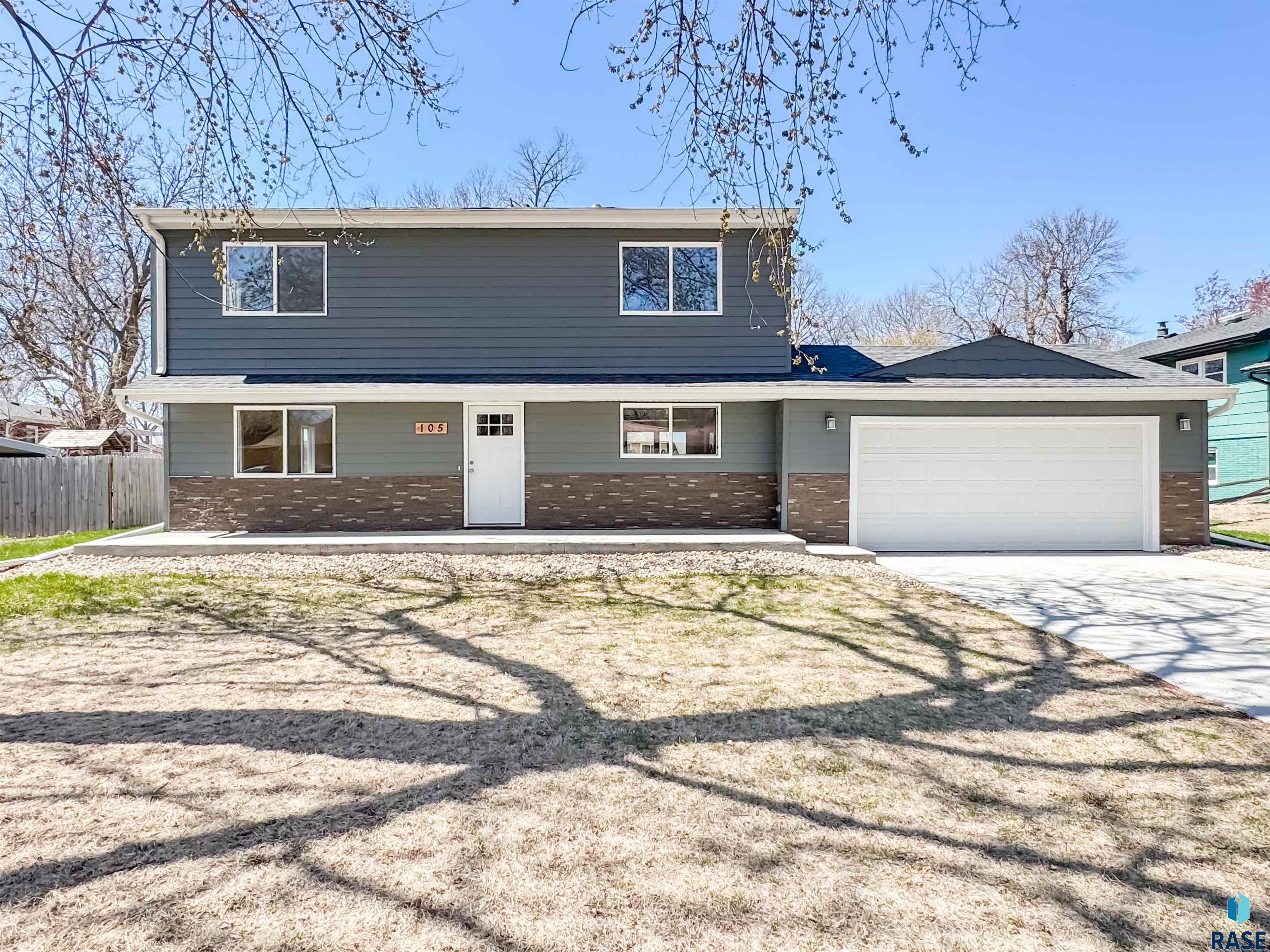 105 N Needles Dr