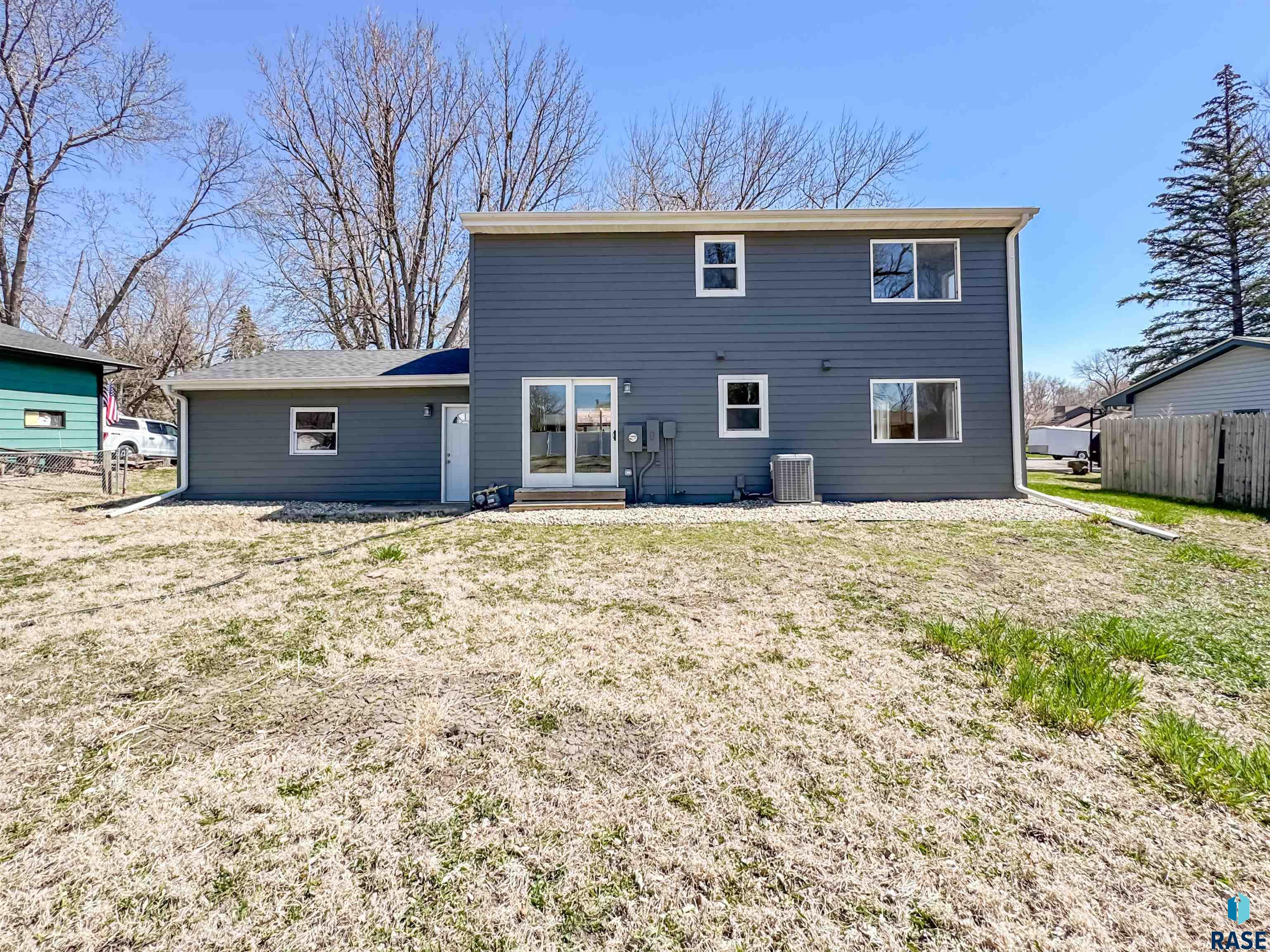 105 N Needles Dr