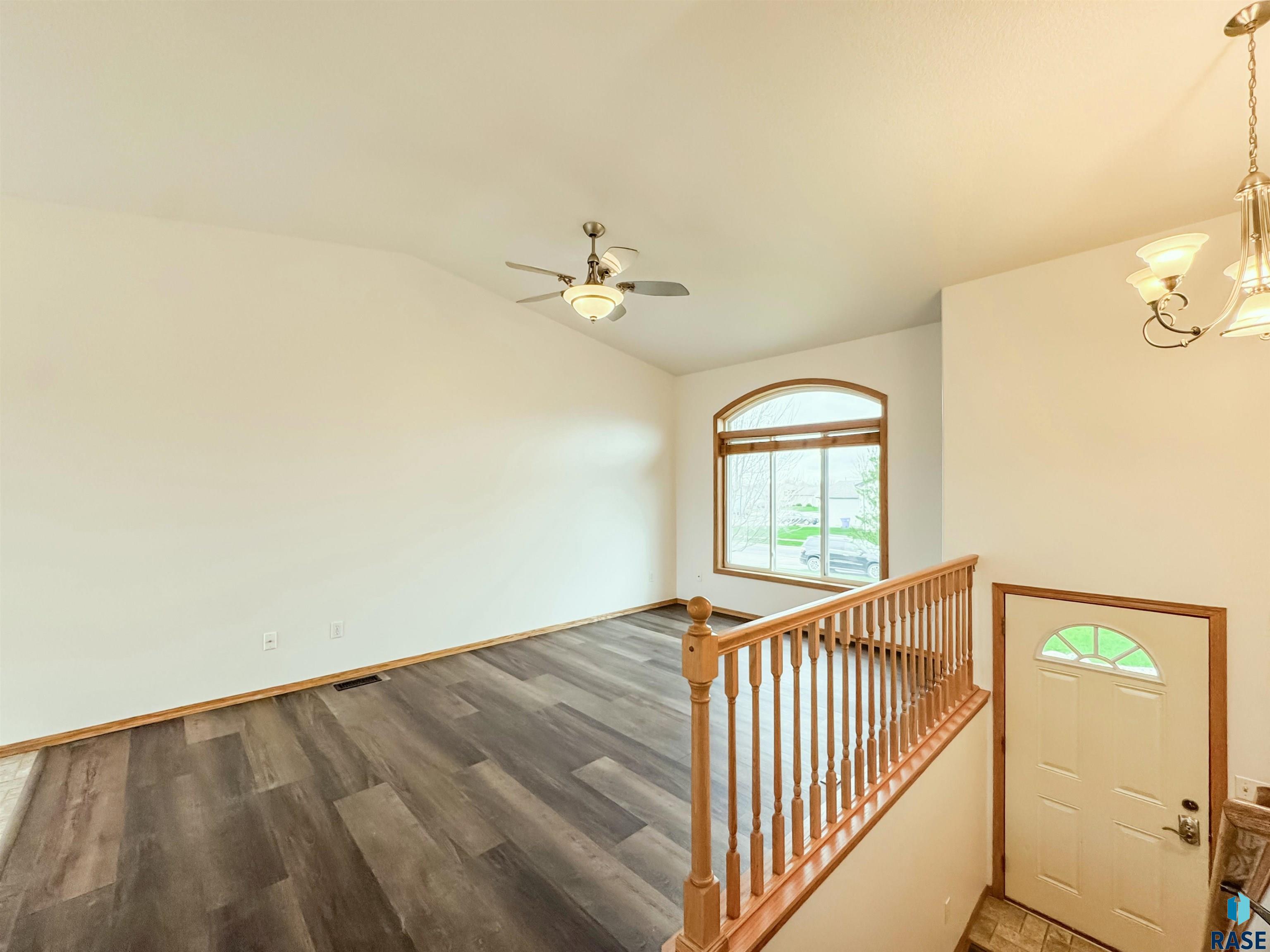 703 Almond Ave