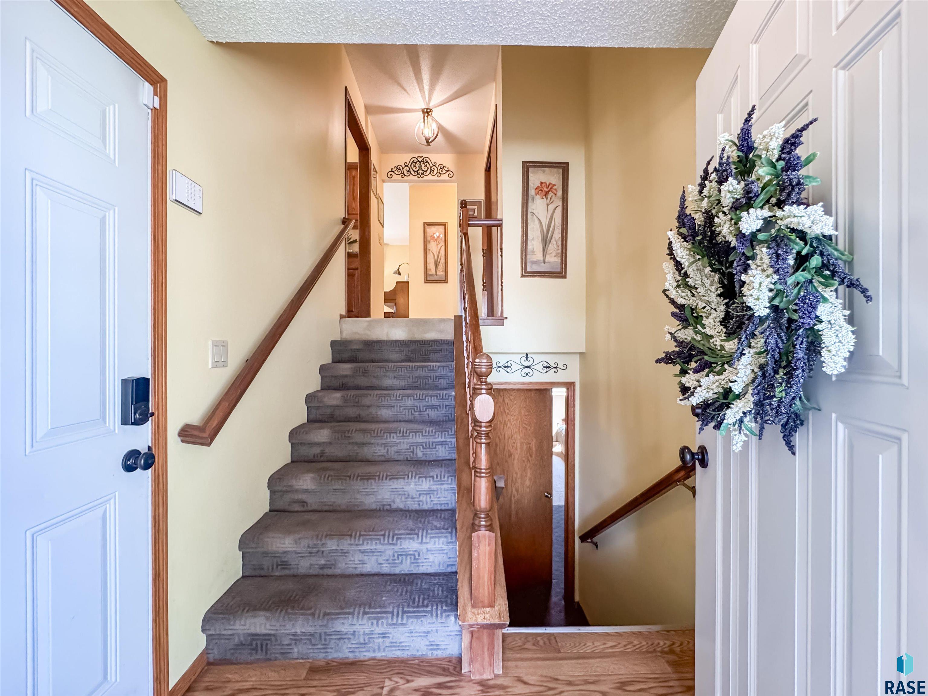 2204 S Melanie Ln