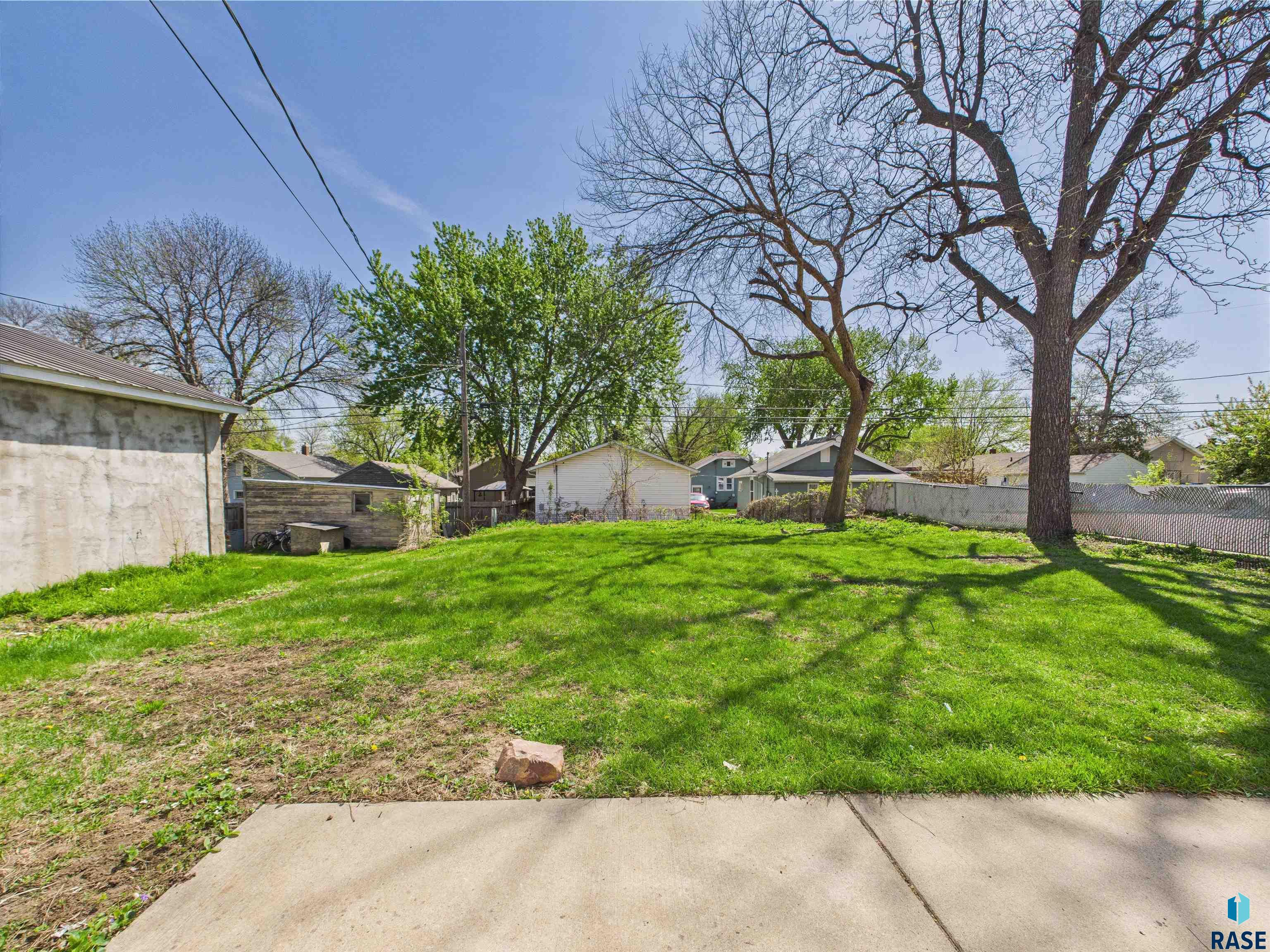 2008 S Norton Ave
