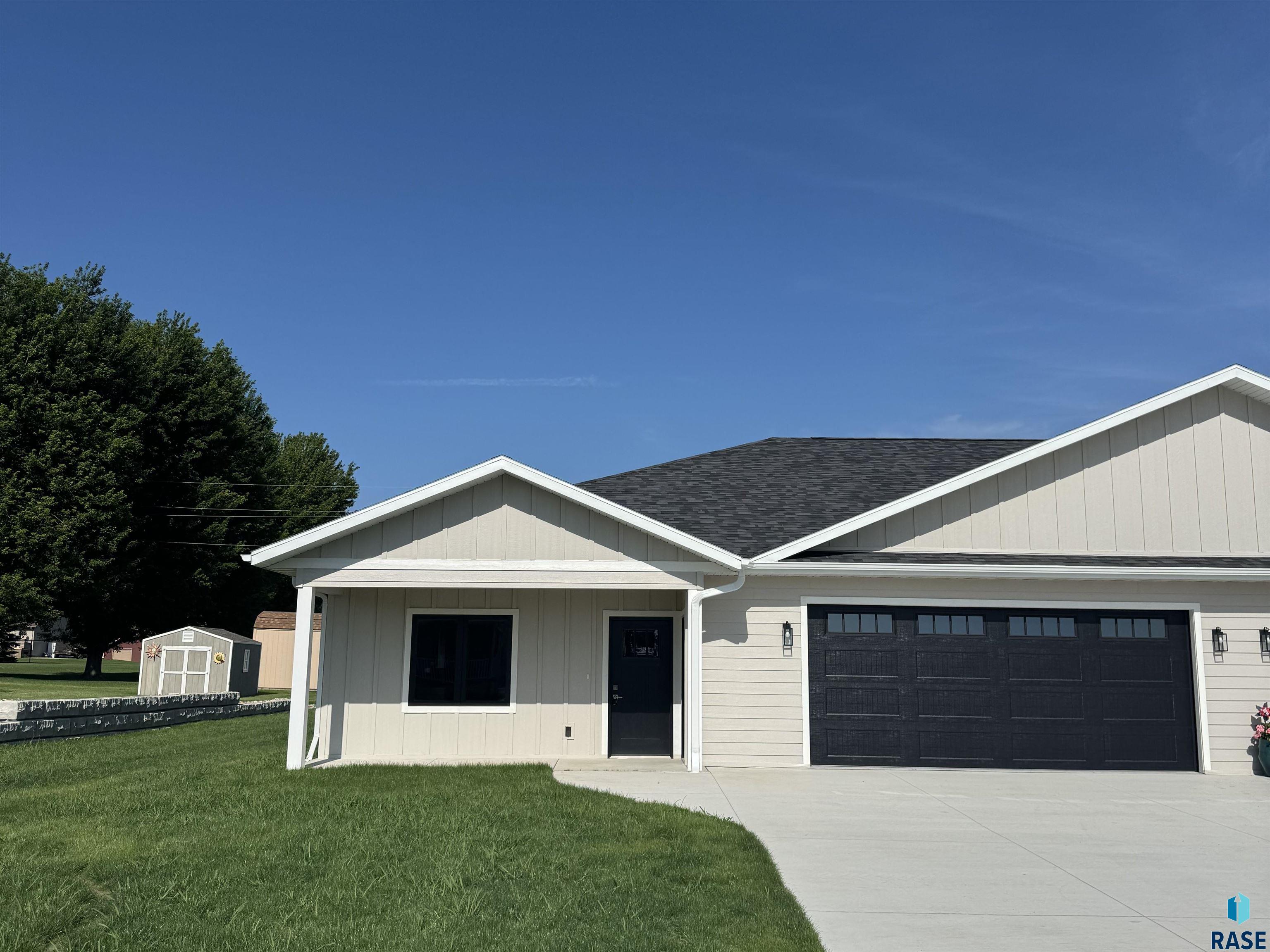 303 Rebecca Ln