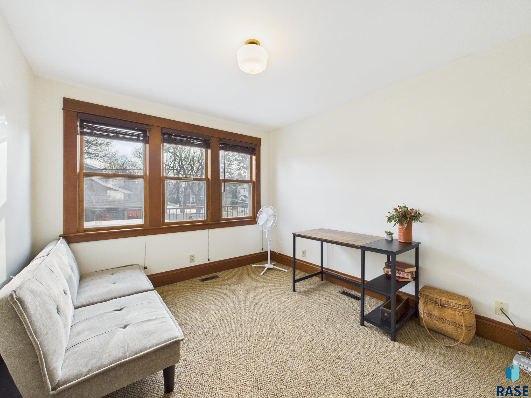 1120 S Center Ave