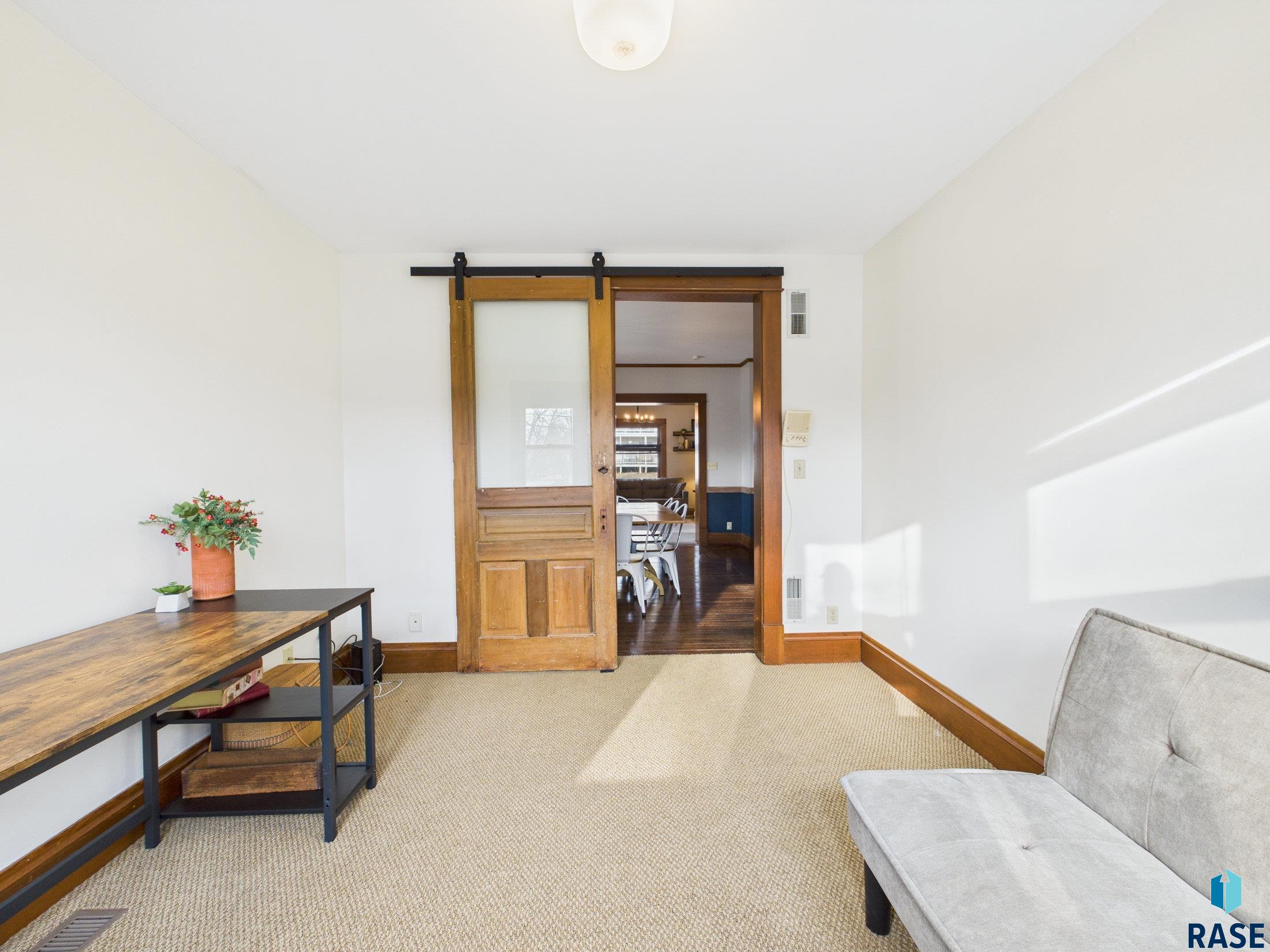 1120 S Center Ave