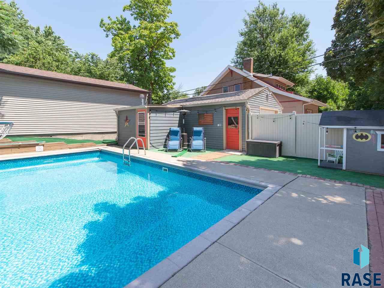 1120 S Center Ave