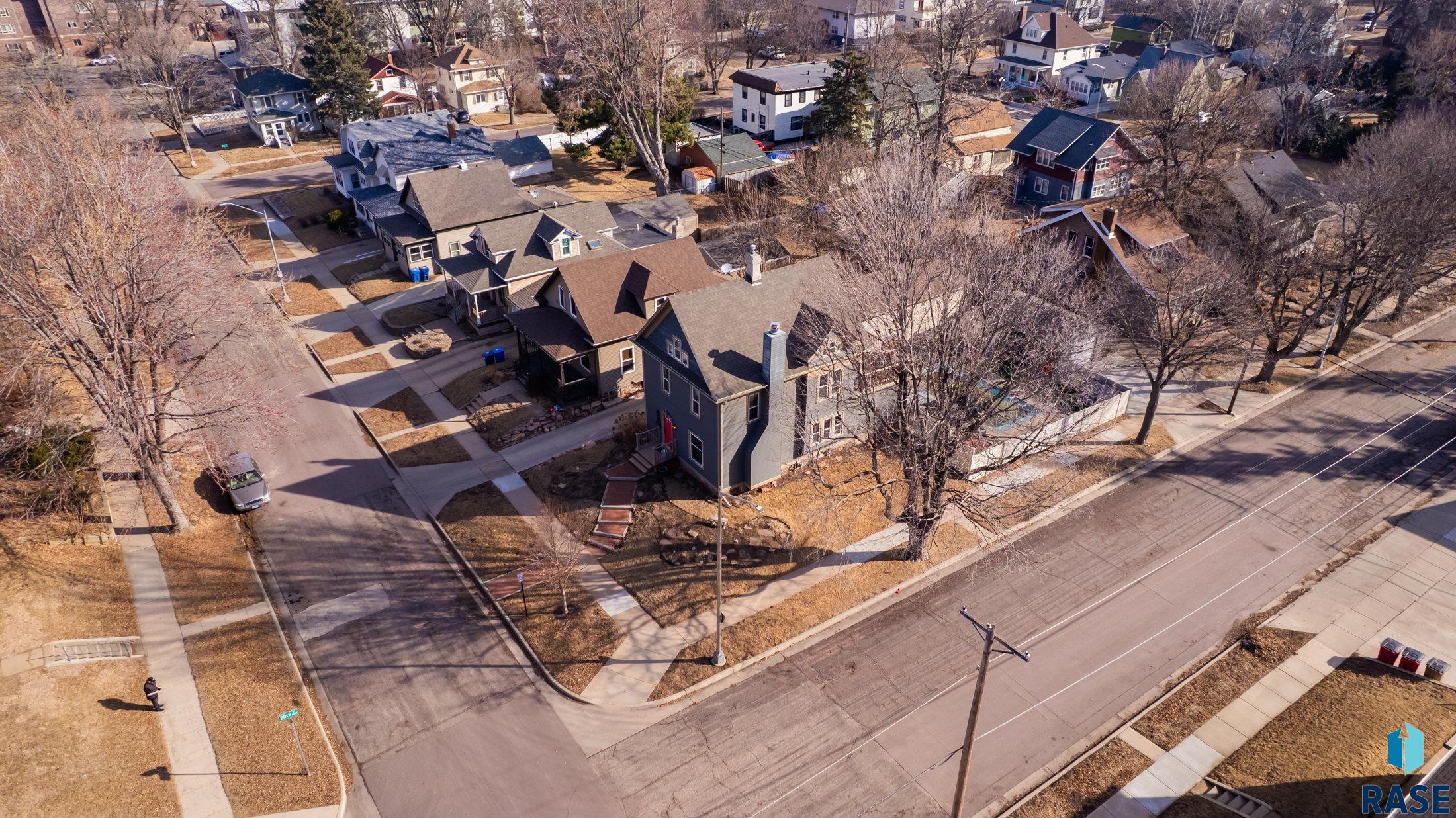 1120 S Center Ave
