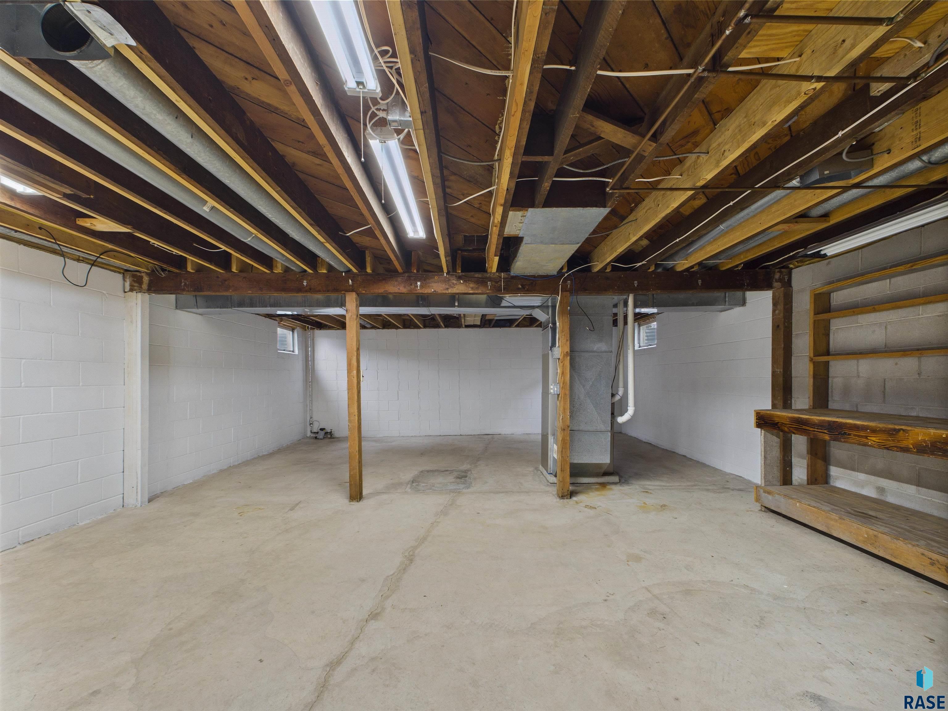 3313 N 6th Ave
