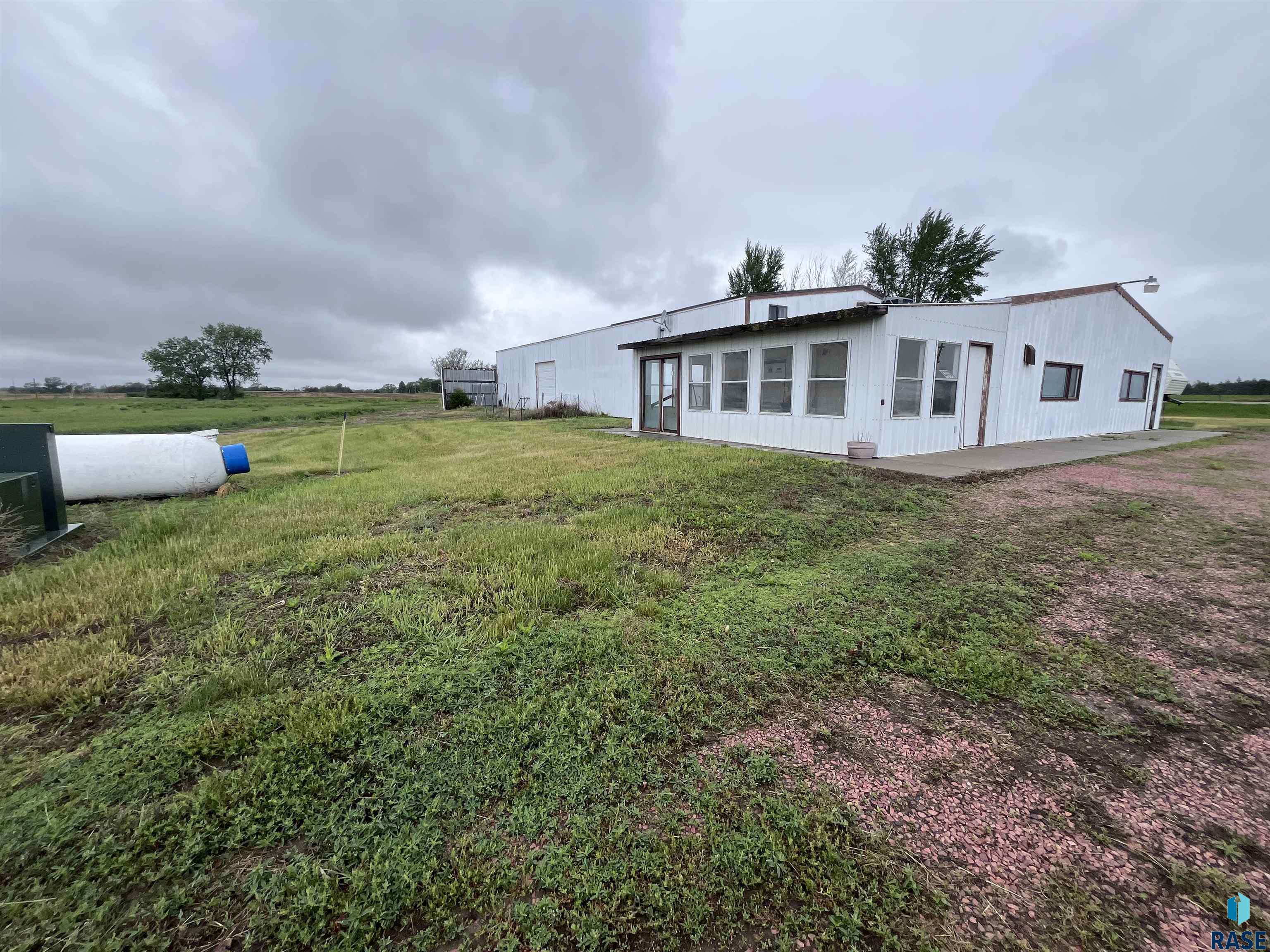 320 W 249th St