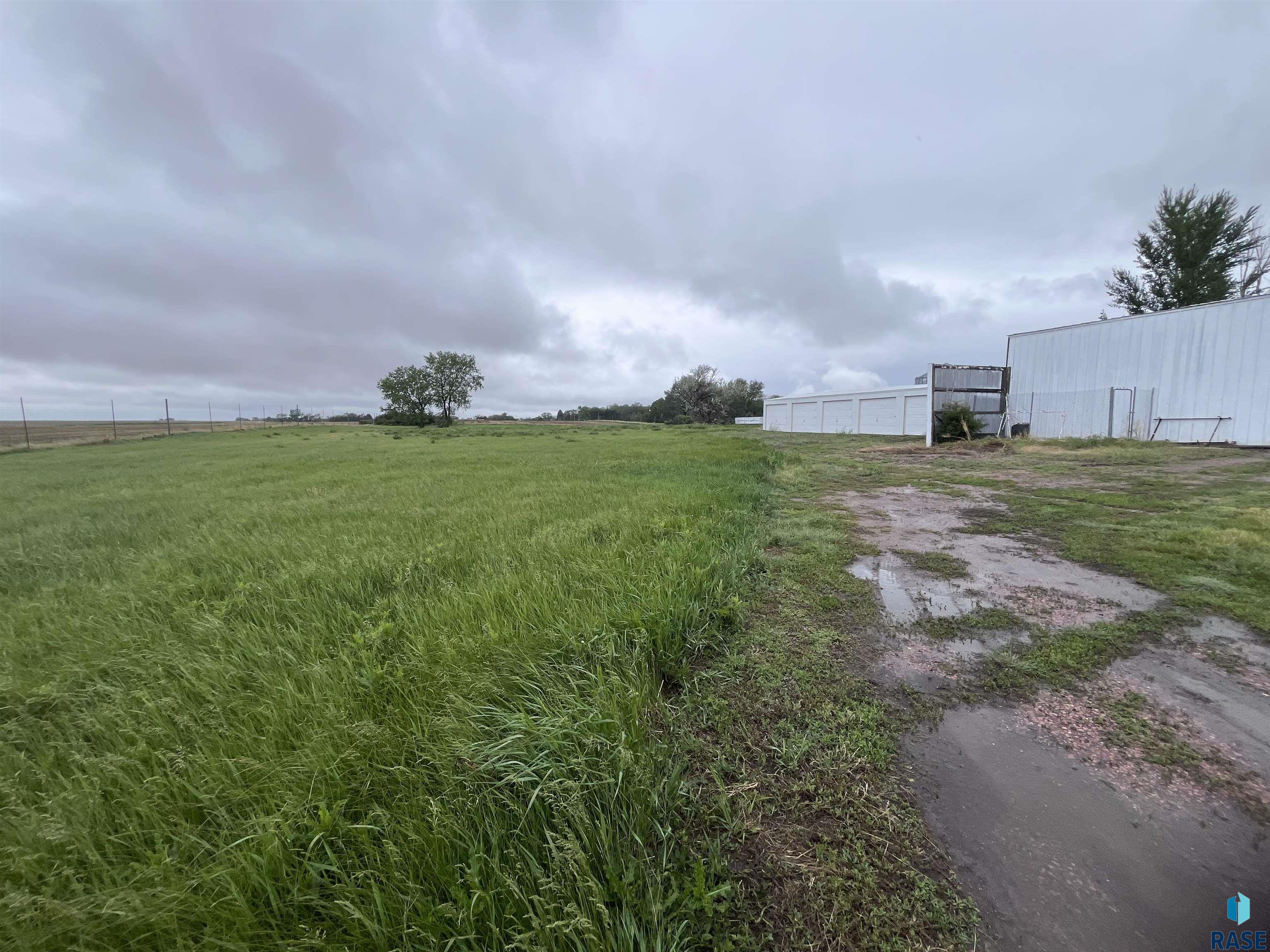 320 W 249th St