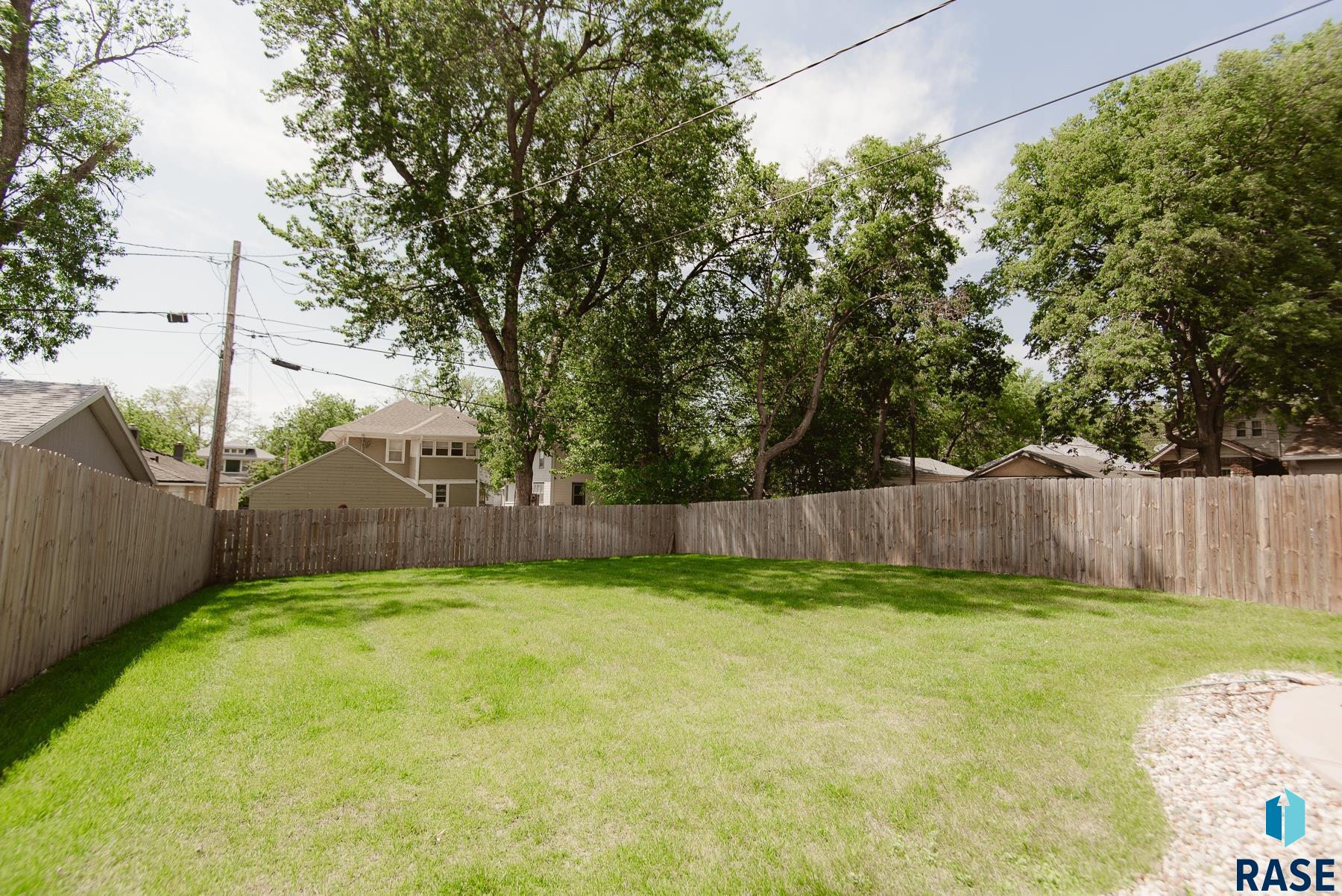 1309 S Spring Ave