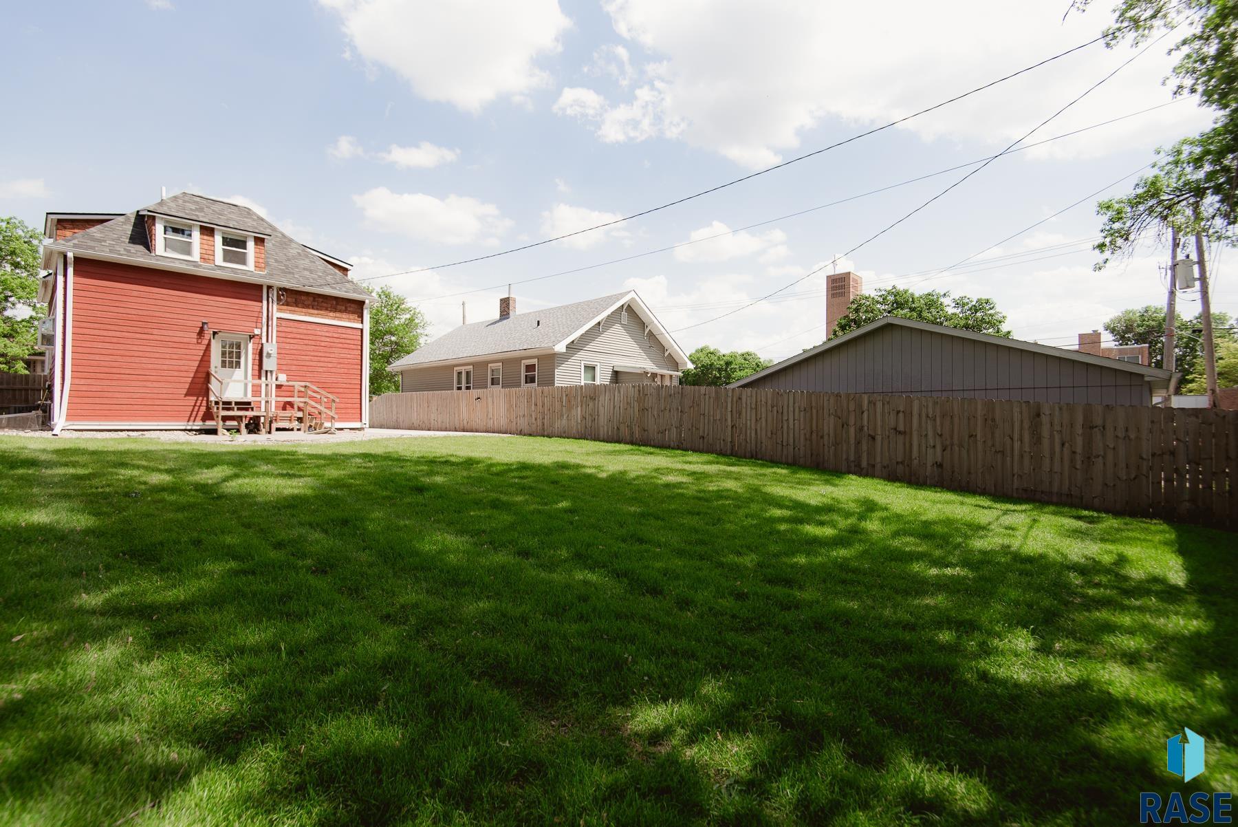 1309 S Spring Ave