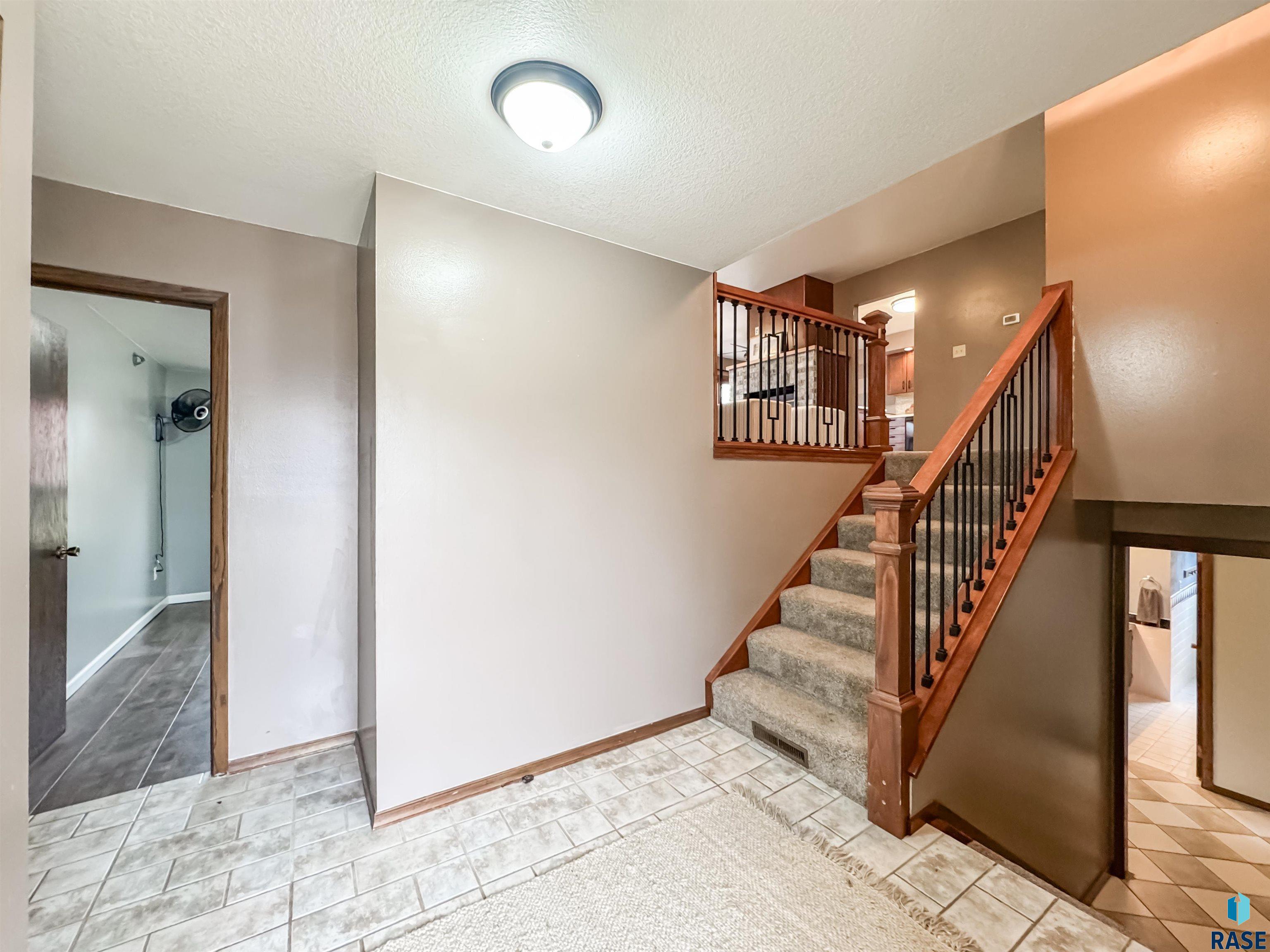 120 S Yellowstone Dr