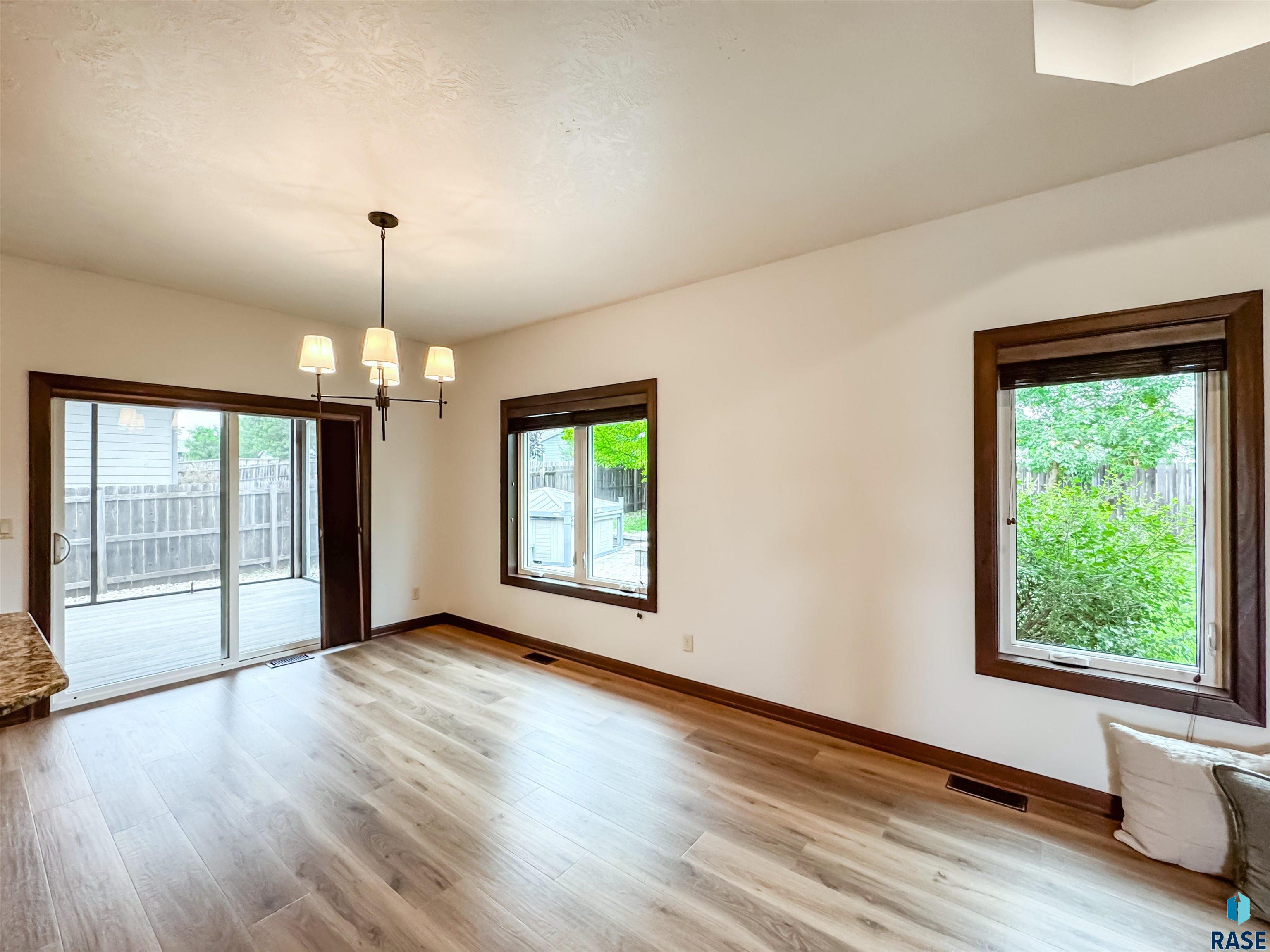 2116 S Monticello Ave