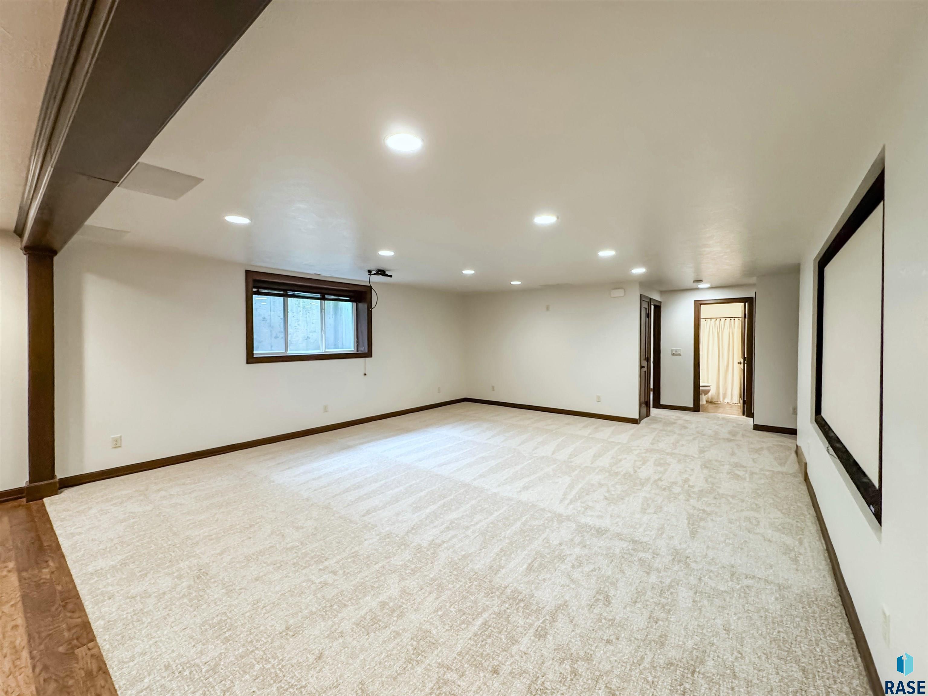 2116 S Monticello Ave