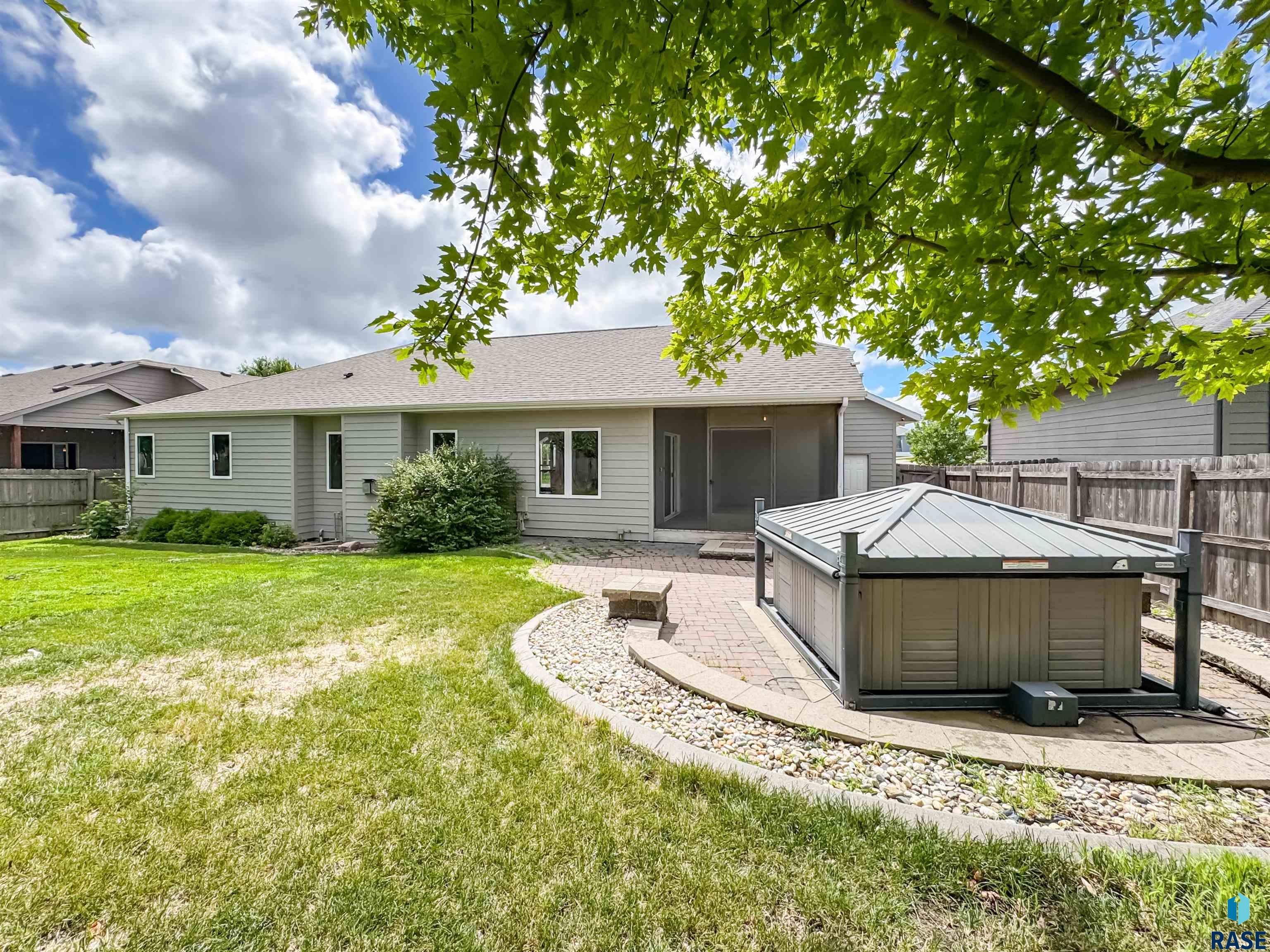 2116 S Monticello Ave