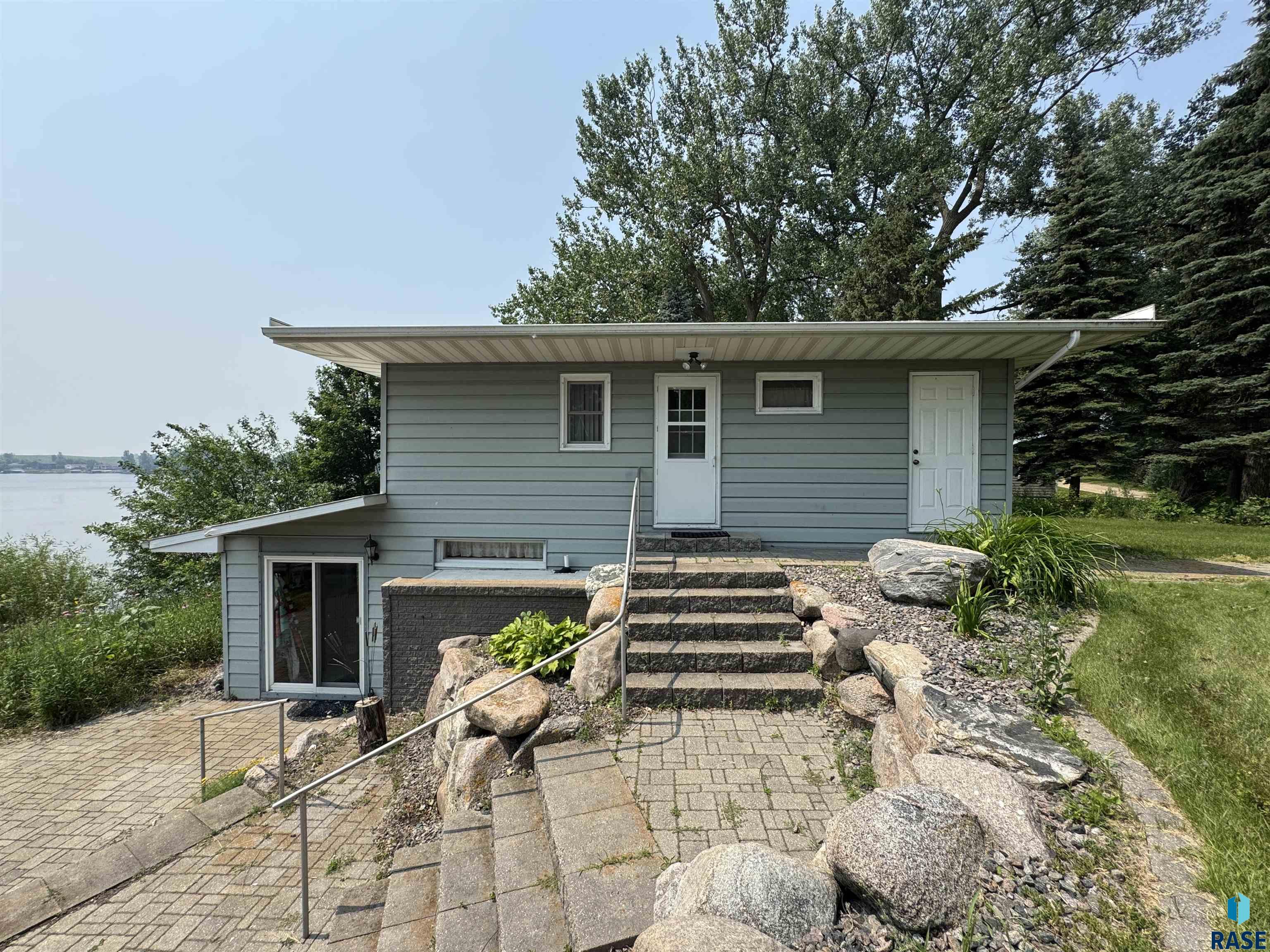 1043 Y Camp Rd