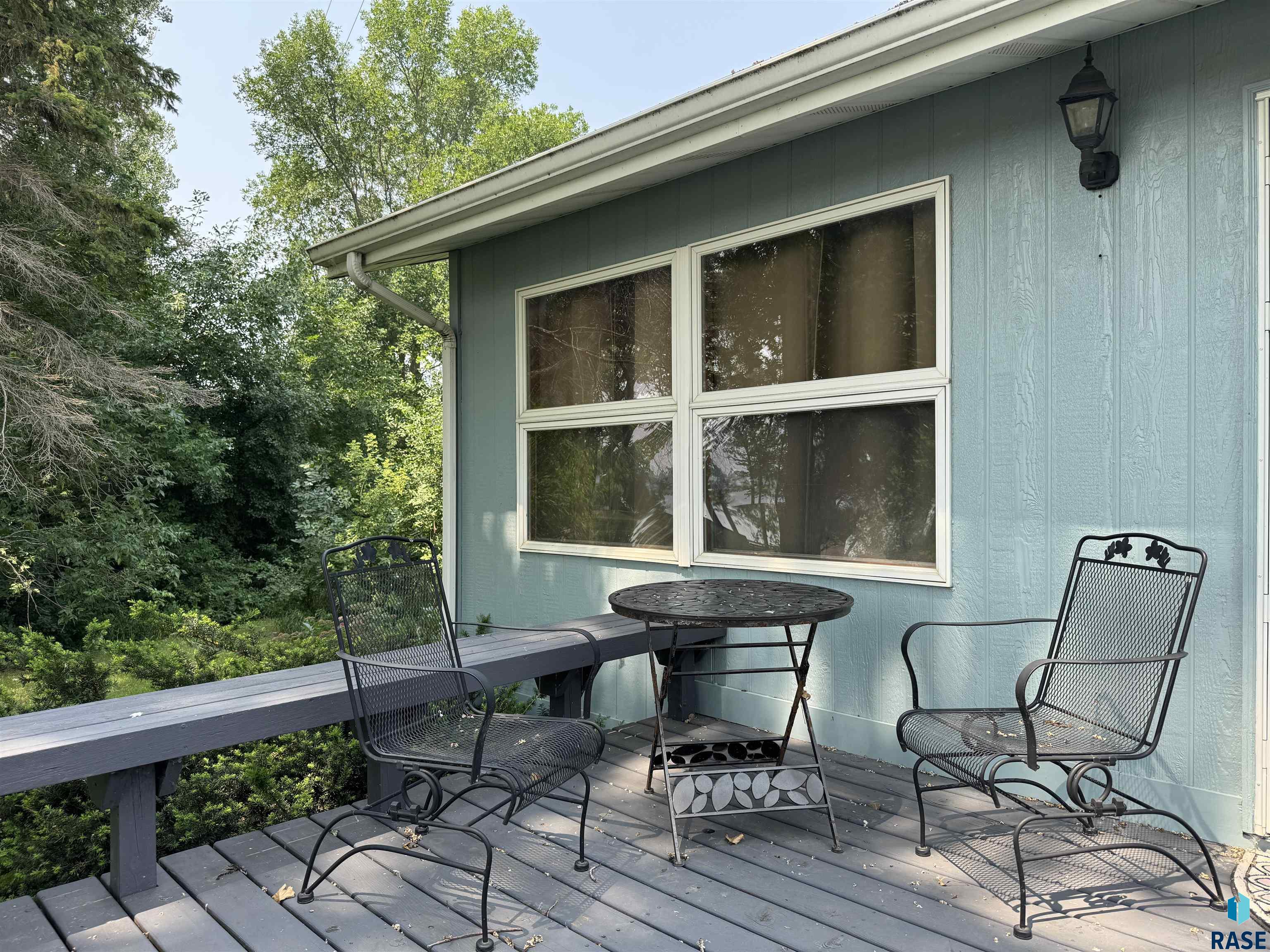 1043 Y Camp Rd