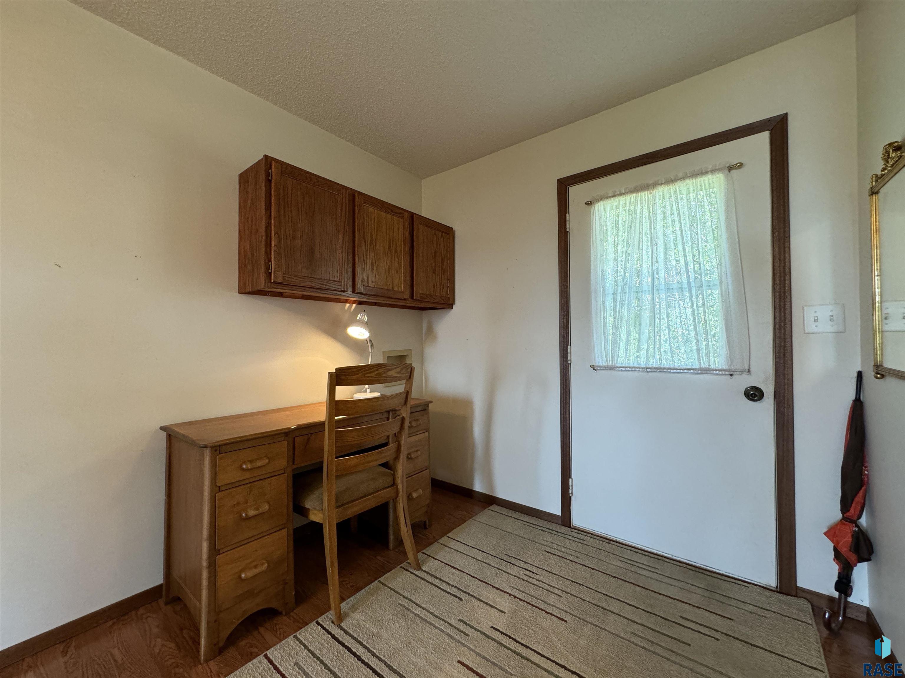1043 Y Camp Rd