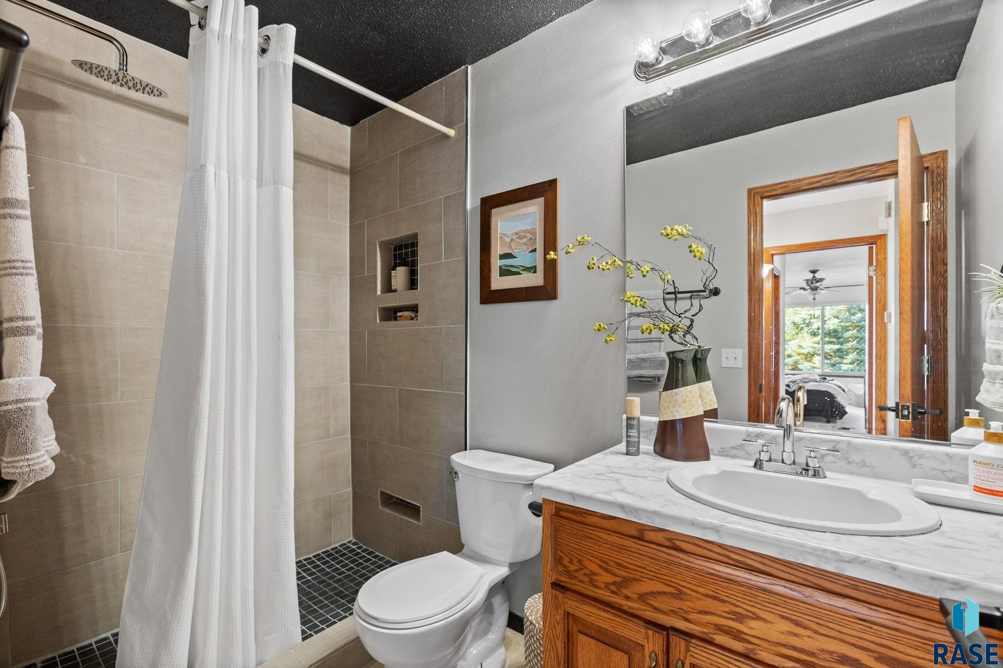 1500 Northstar Ln, Sioux Falls