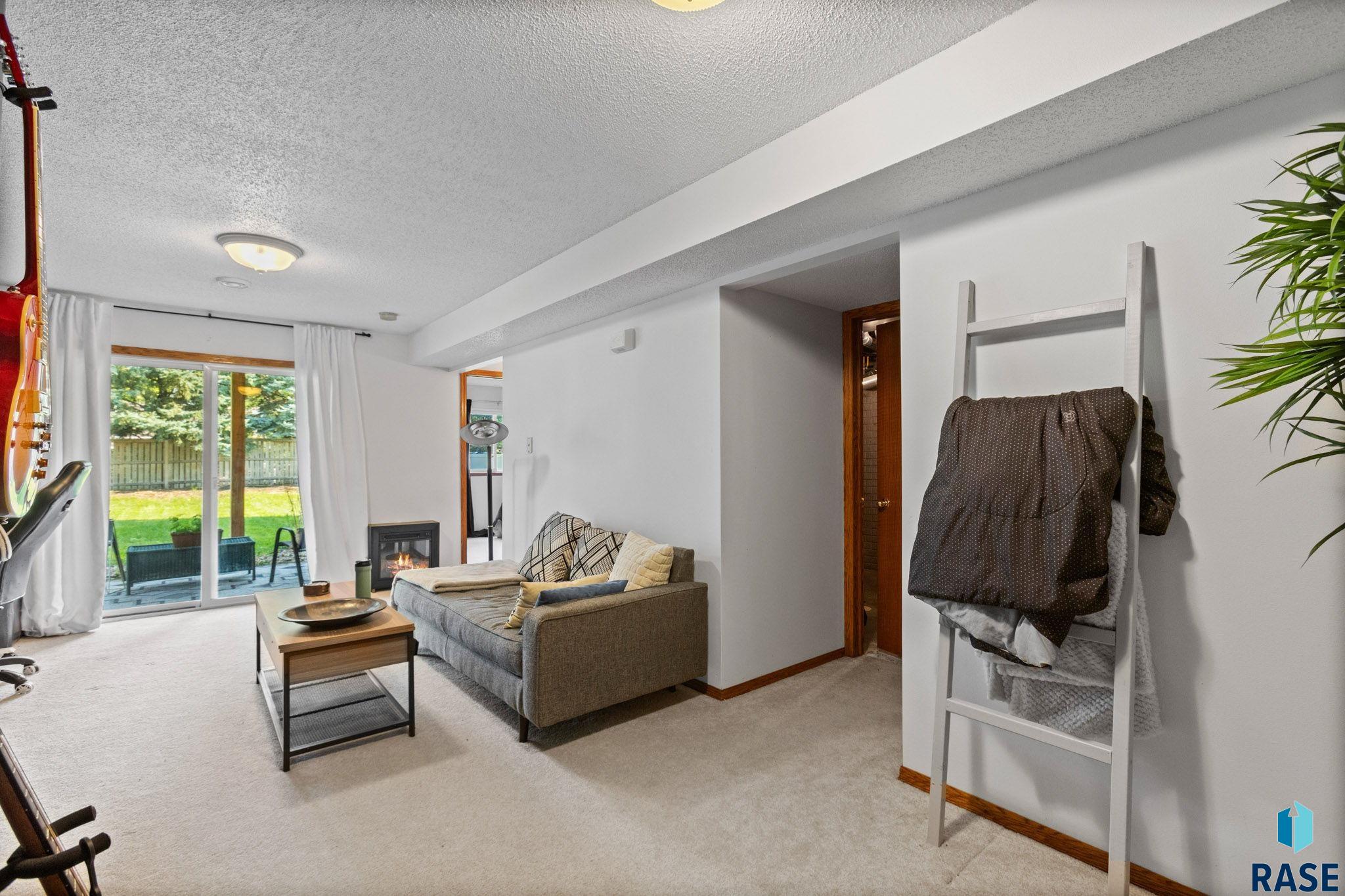 1500 Northstar Ln, Sioux Falls