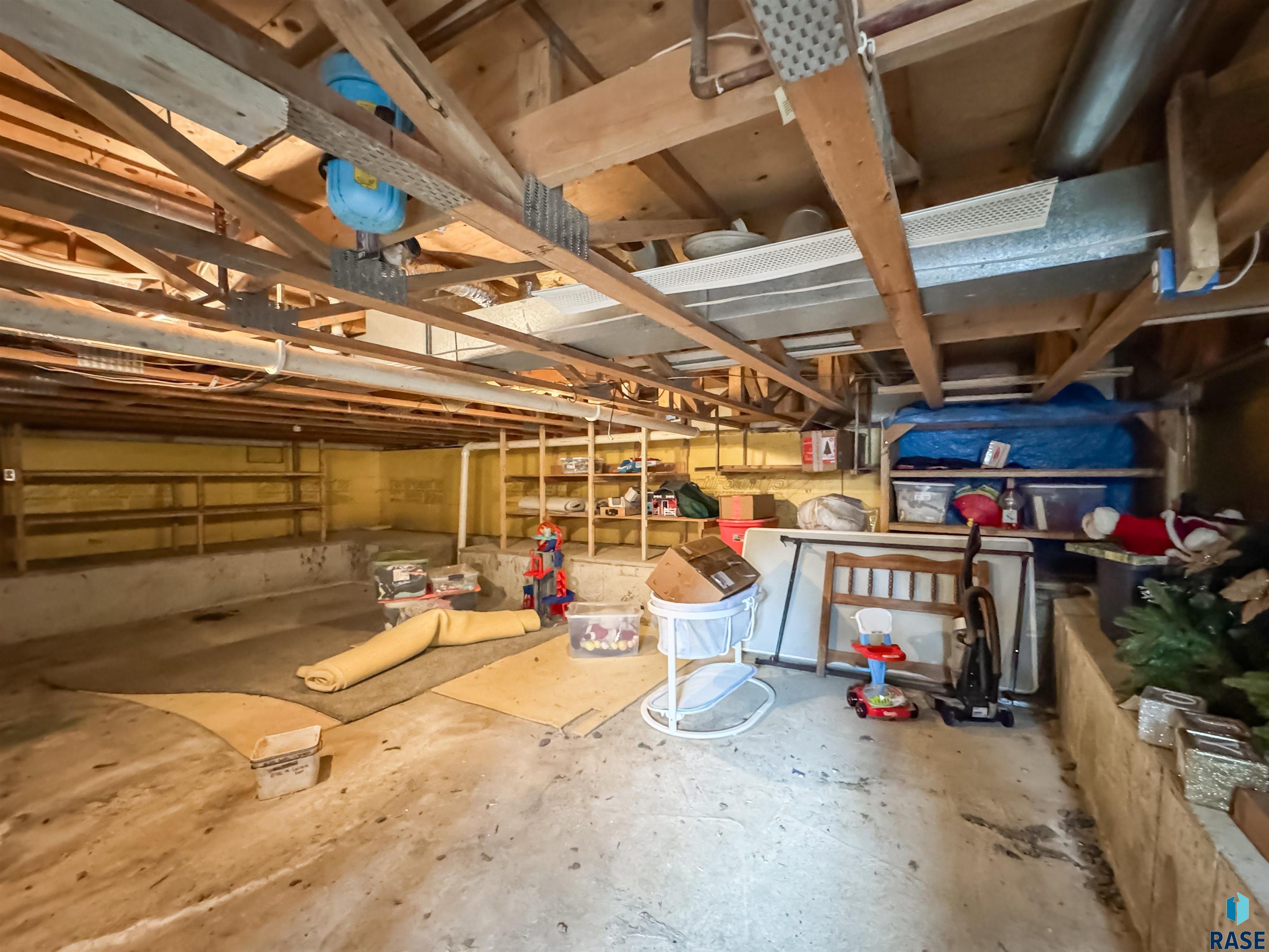 614 S Main Ave
