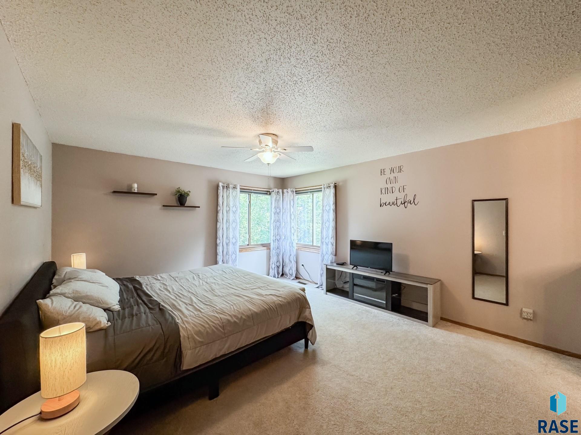 4601 S Oxbow Ave 203