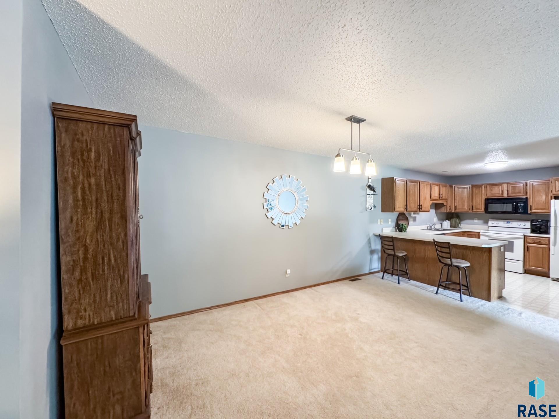 4601 S Oxbow Ave 203