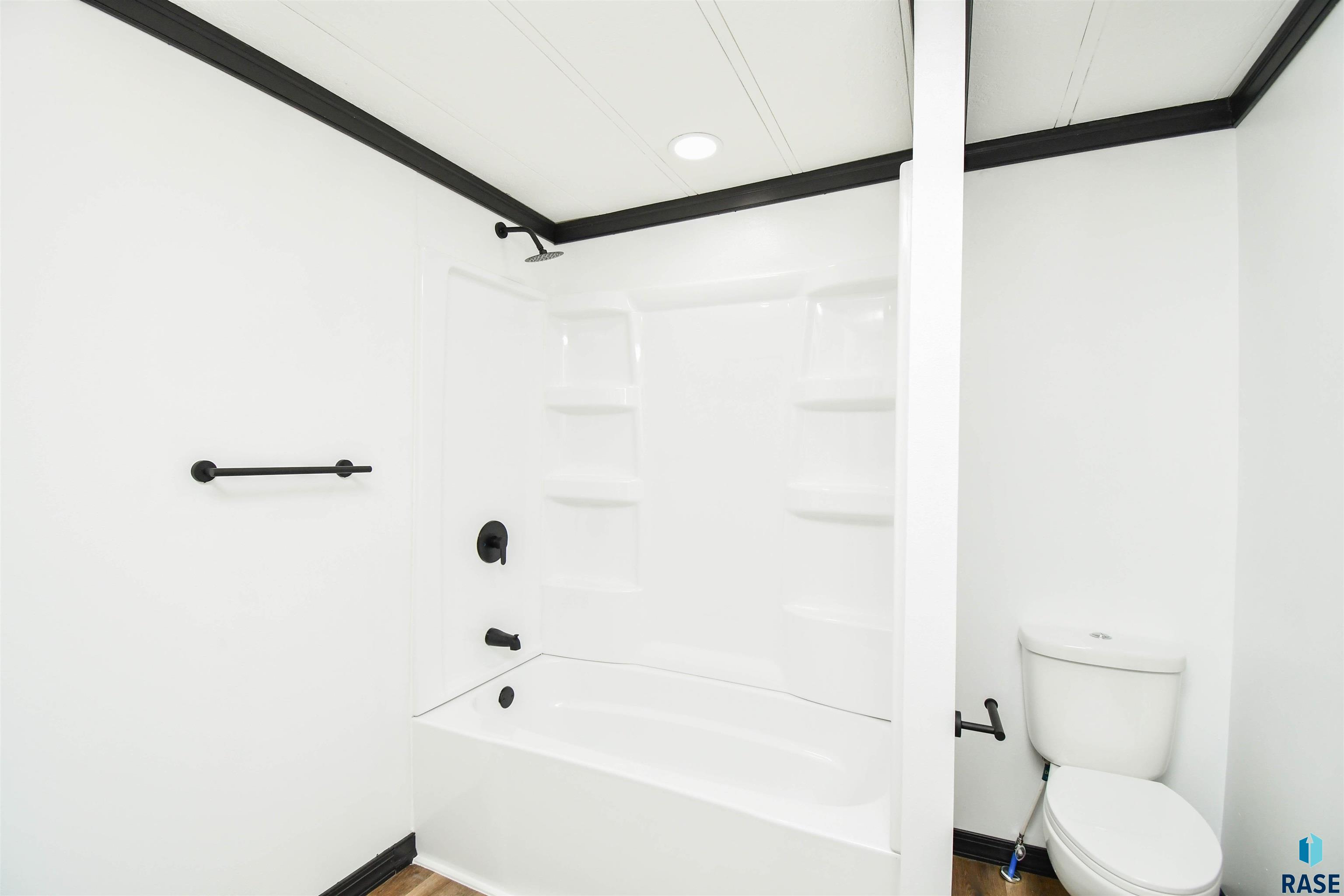 6404 W Sandalwood Pl Place