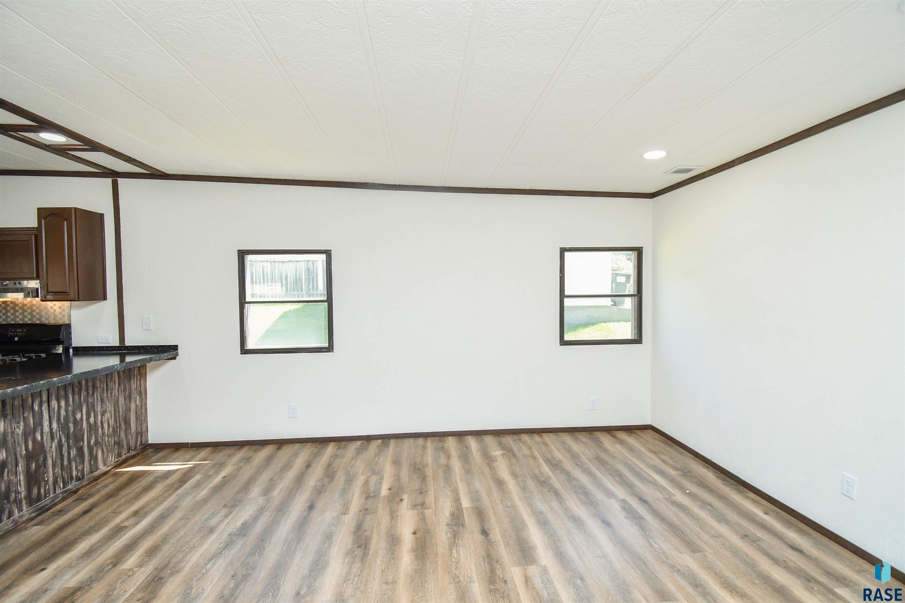 6404 W Sandalwood Pl Place