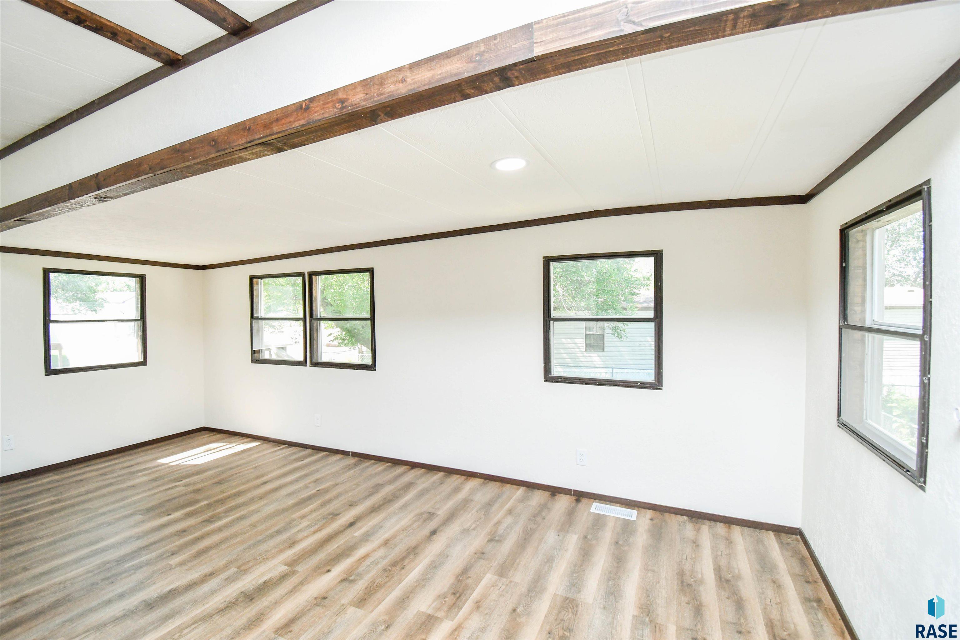 6404 W Sandalwood Pl Place