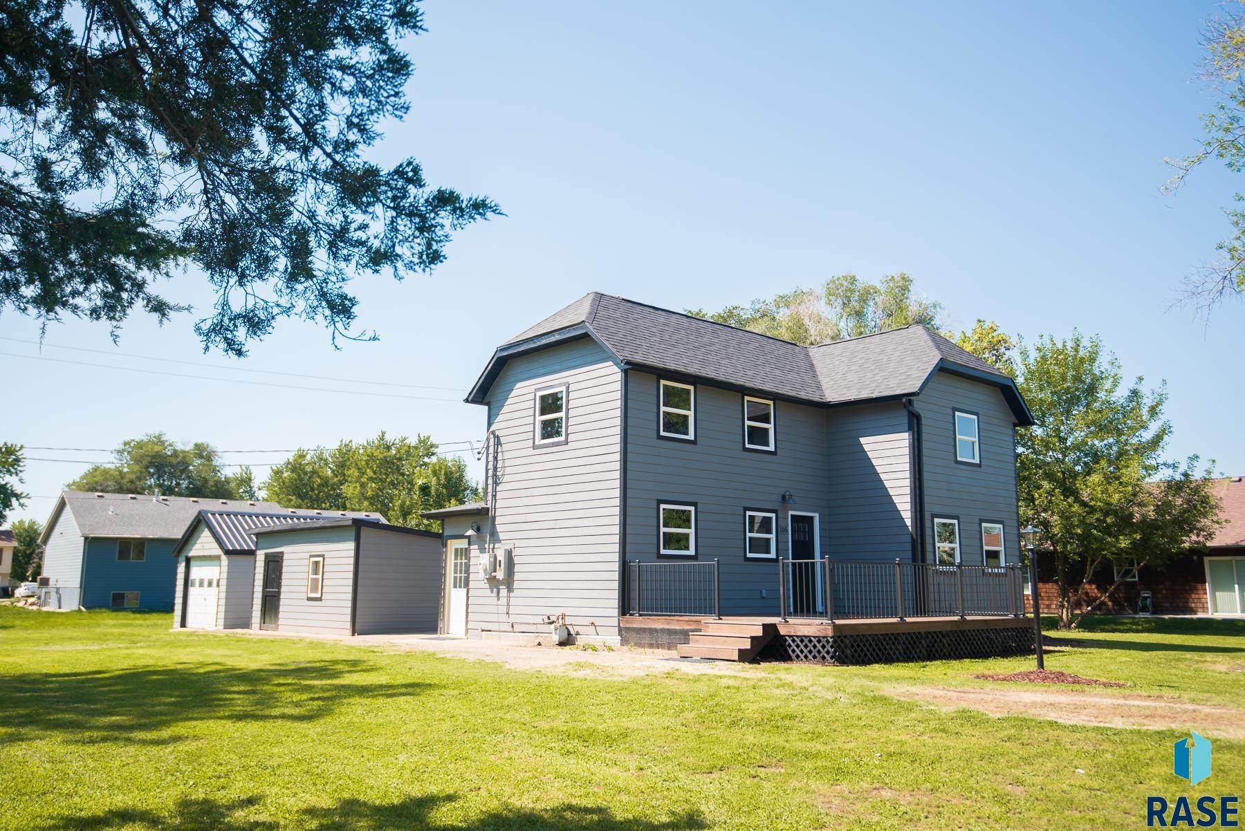 105 S Louise Ave S Avenue S