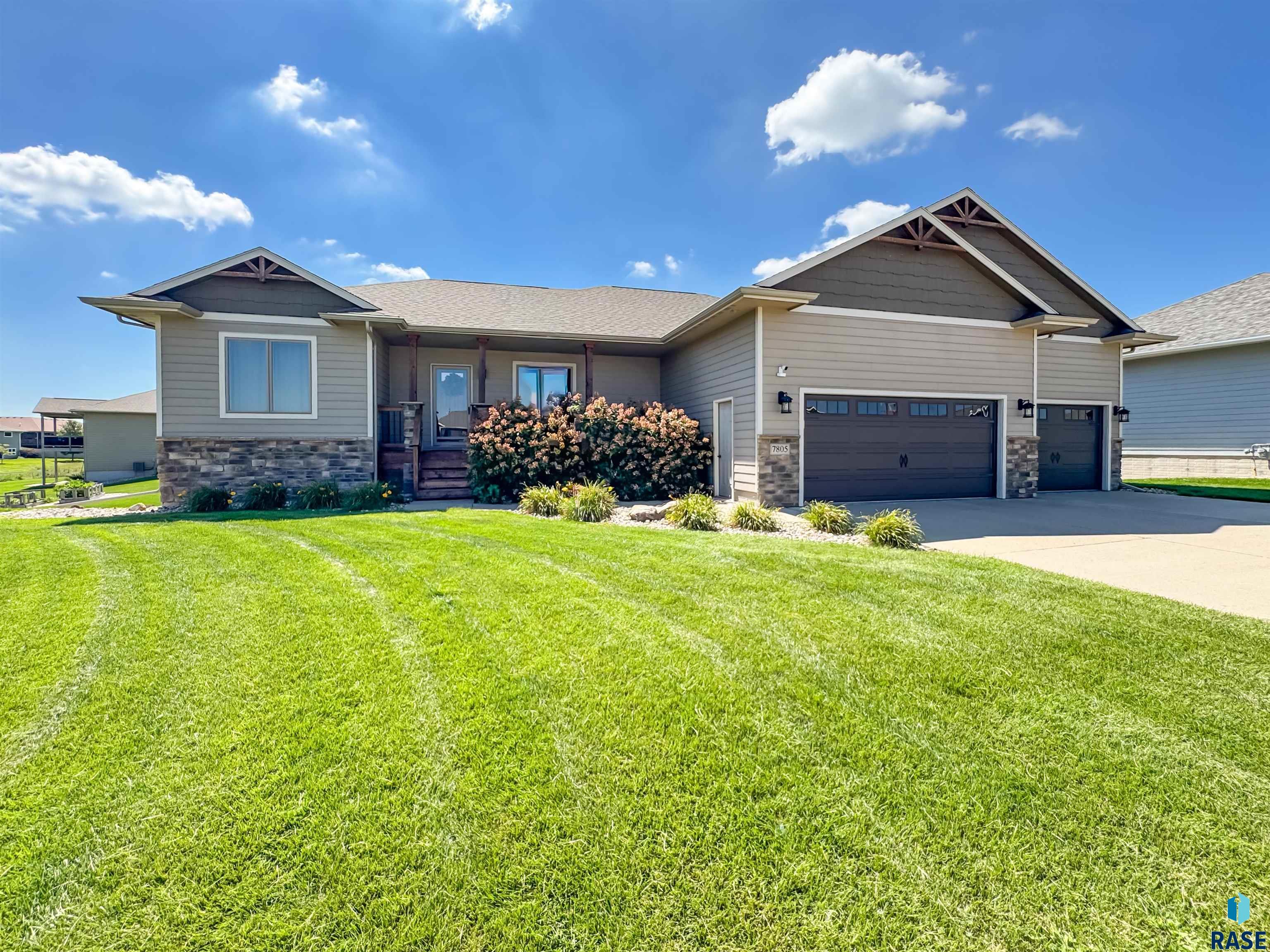 7805 W Noah Cir Circle