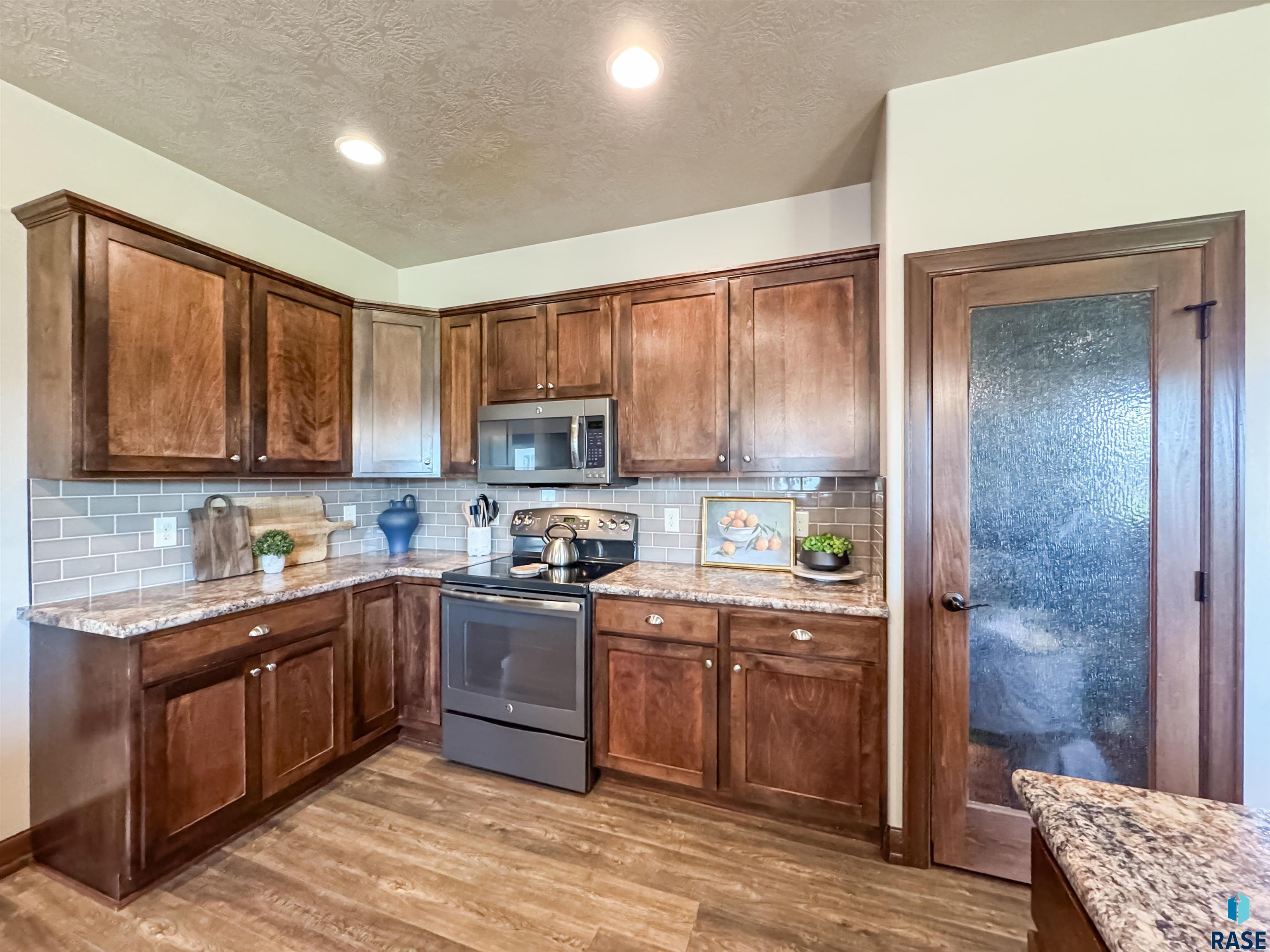 7805 W Noah Cir
