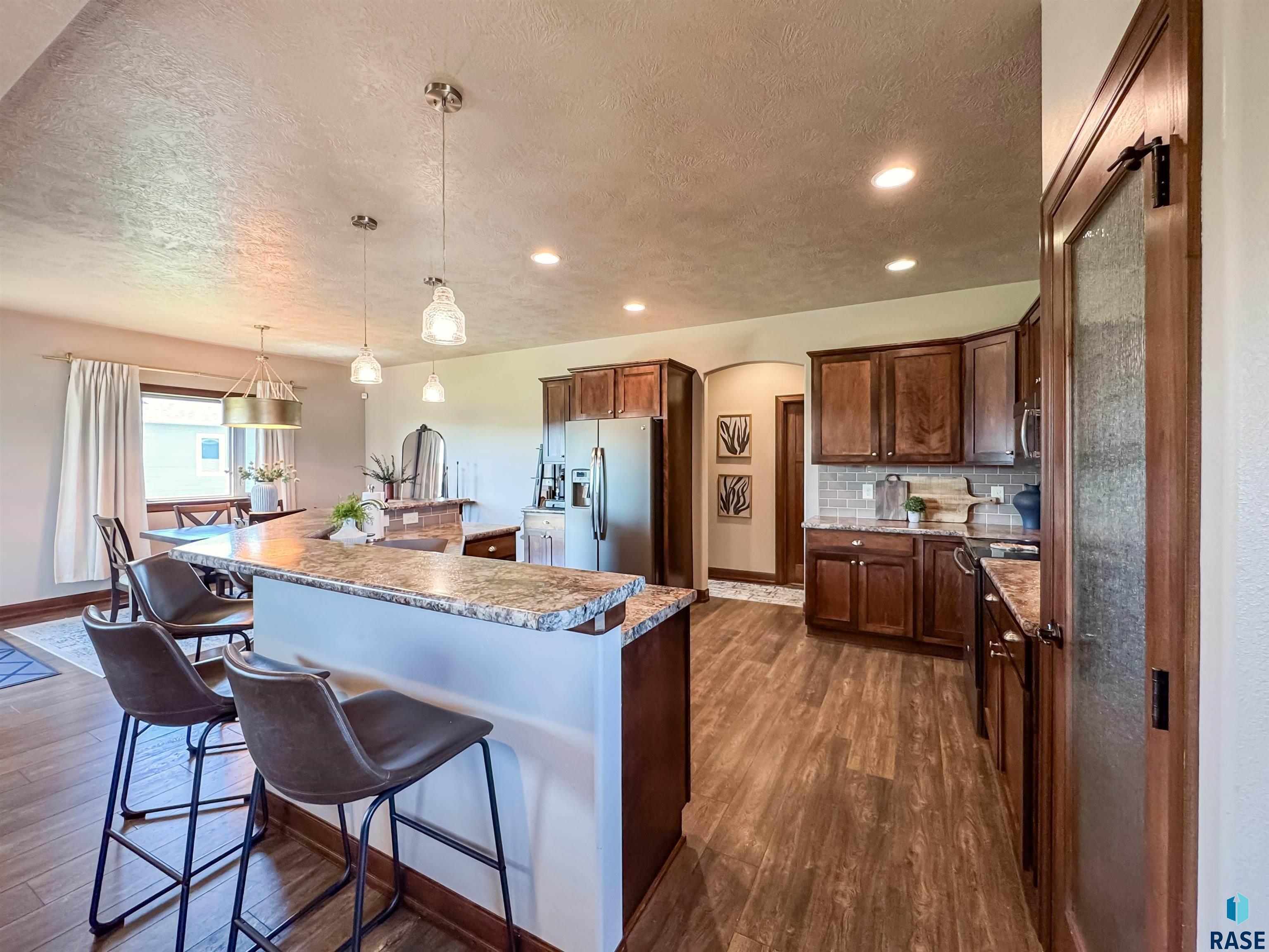 7805 W Noah Cir