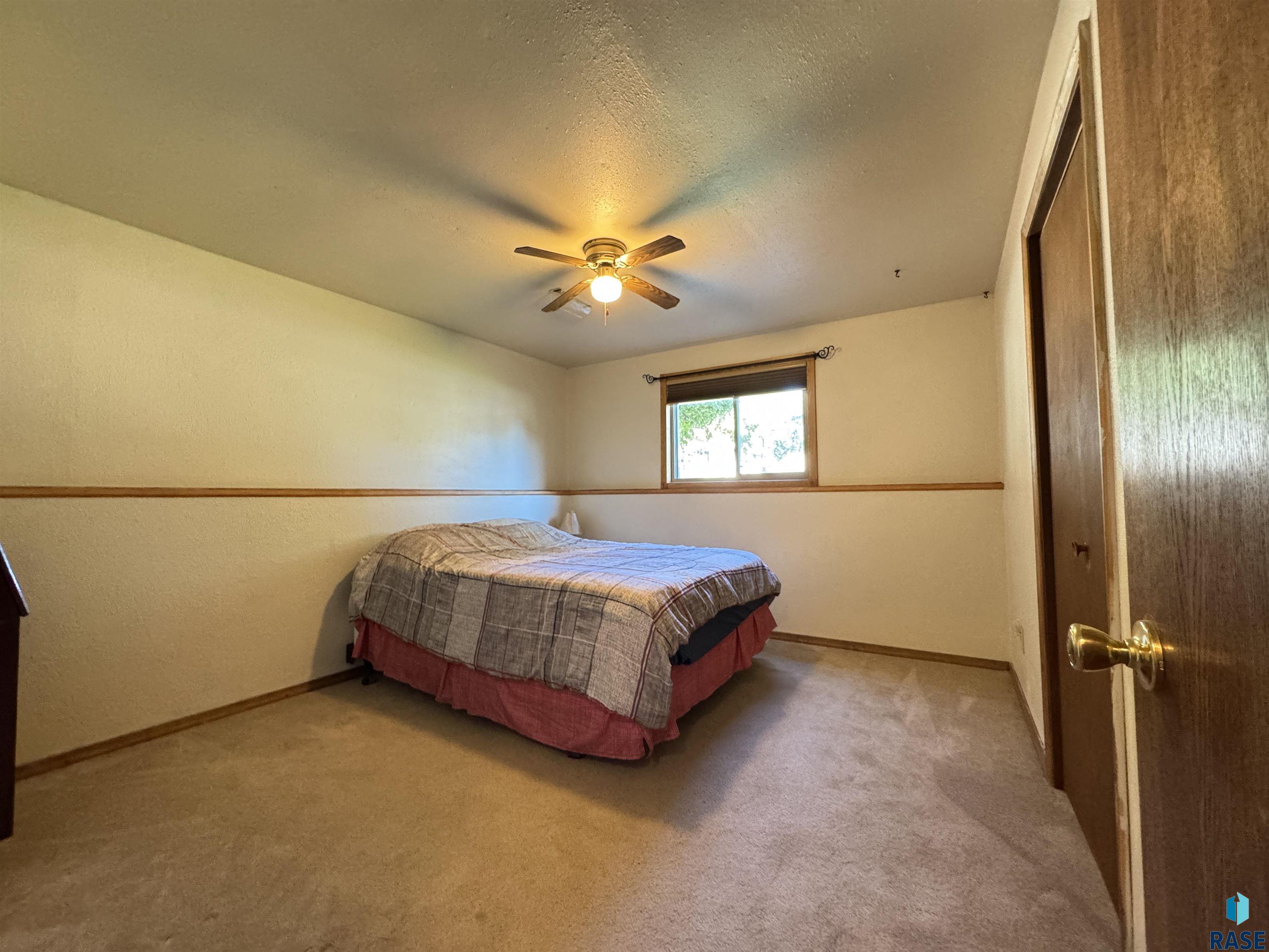 5121 E 17th St Street