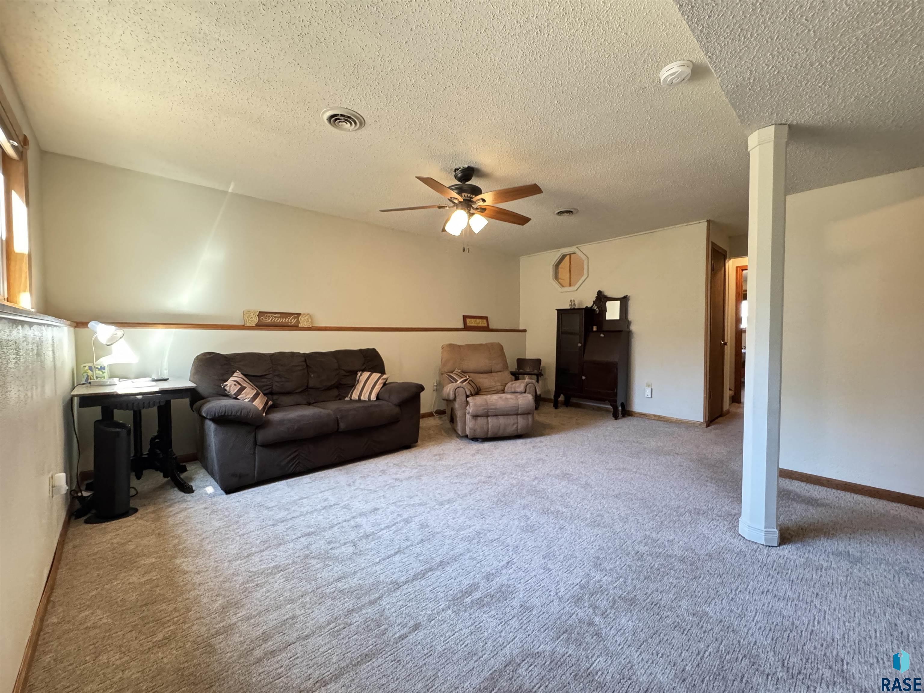 5121 E 17th St Street