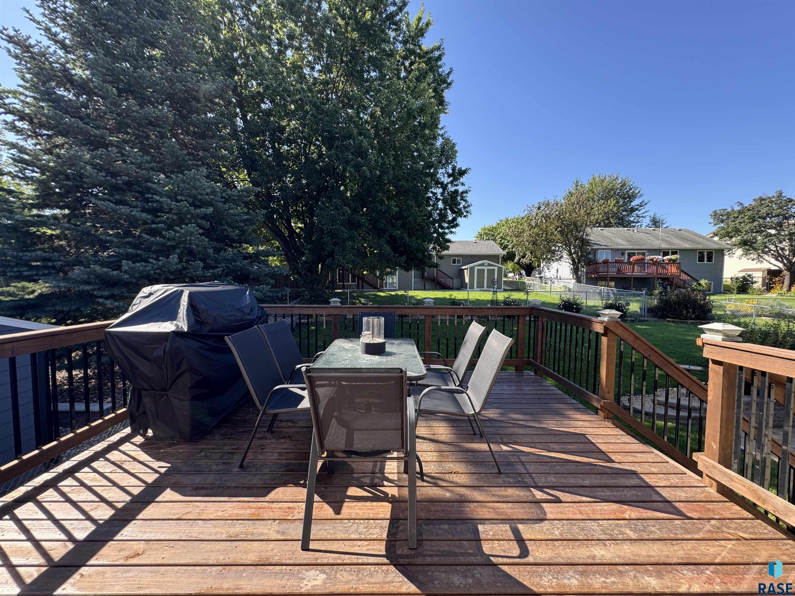 5121 E 17th St Street