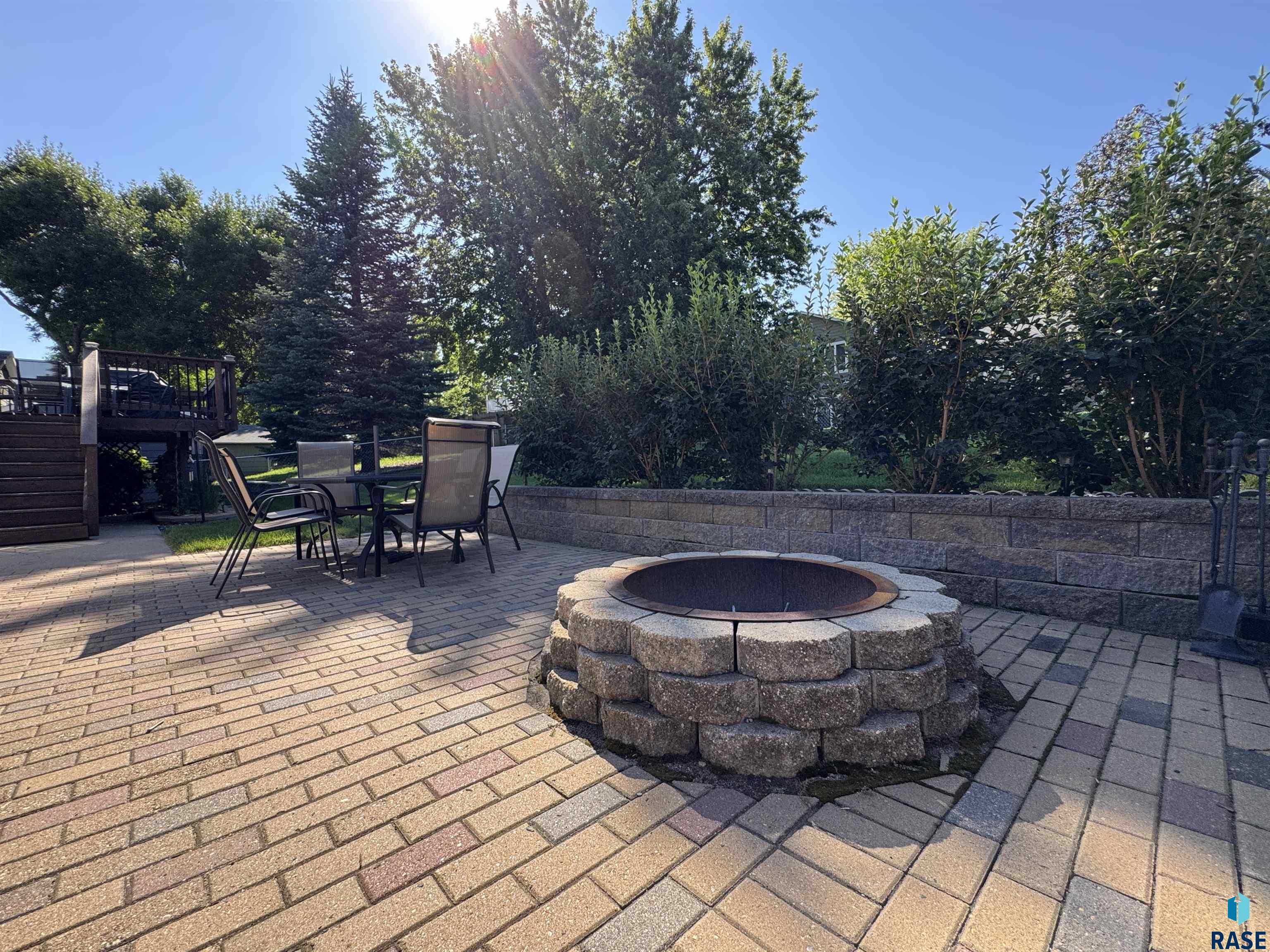 5121 E 17th St Street