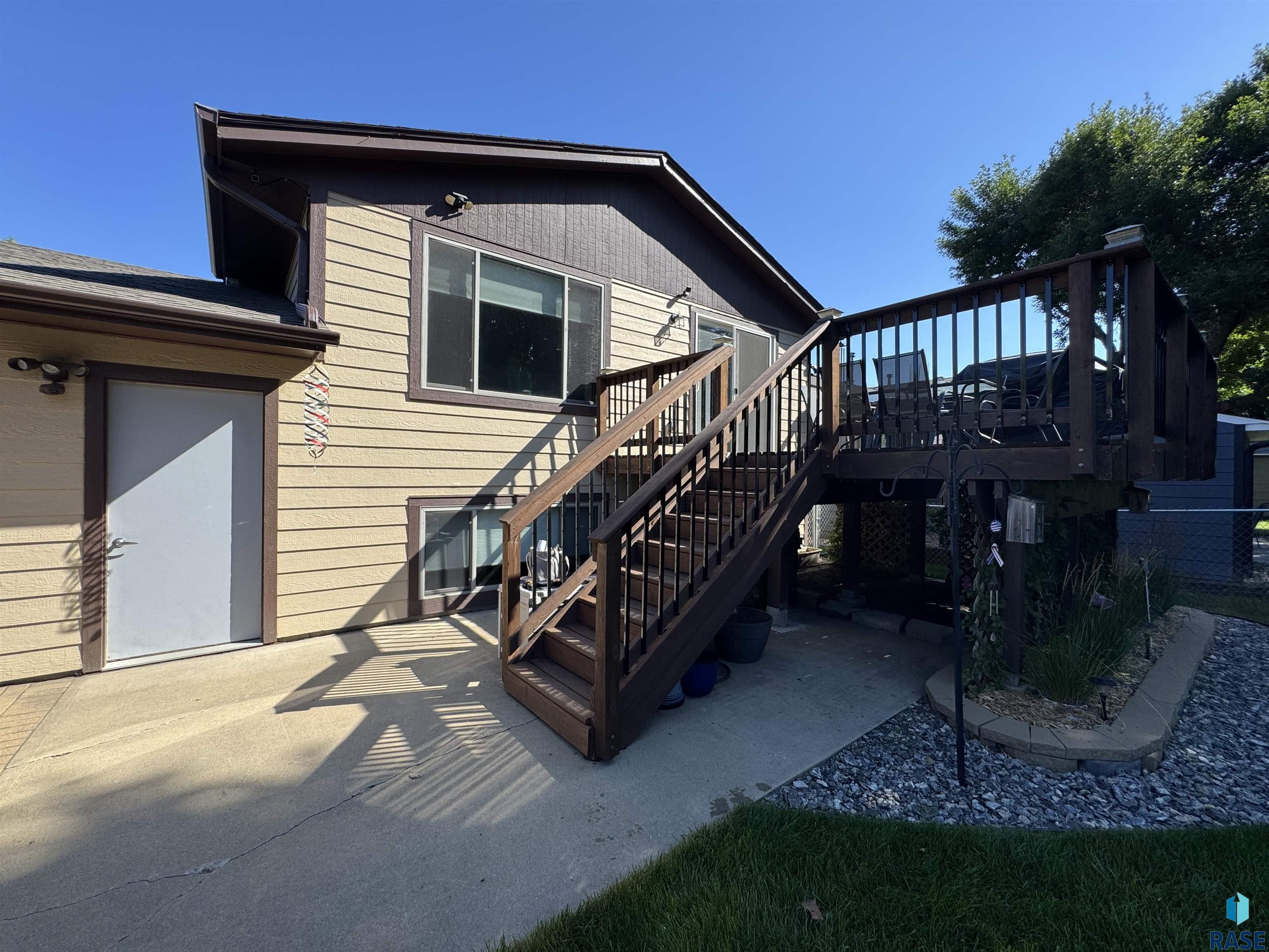 5121 E 17th St Street