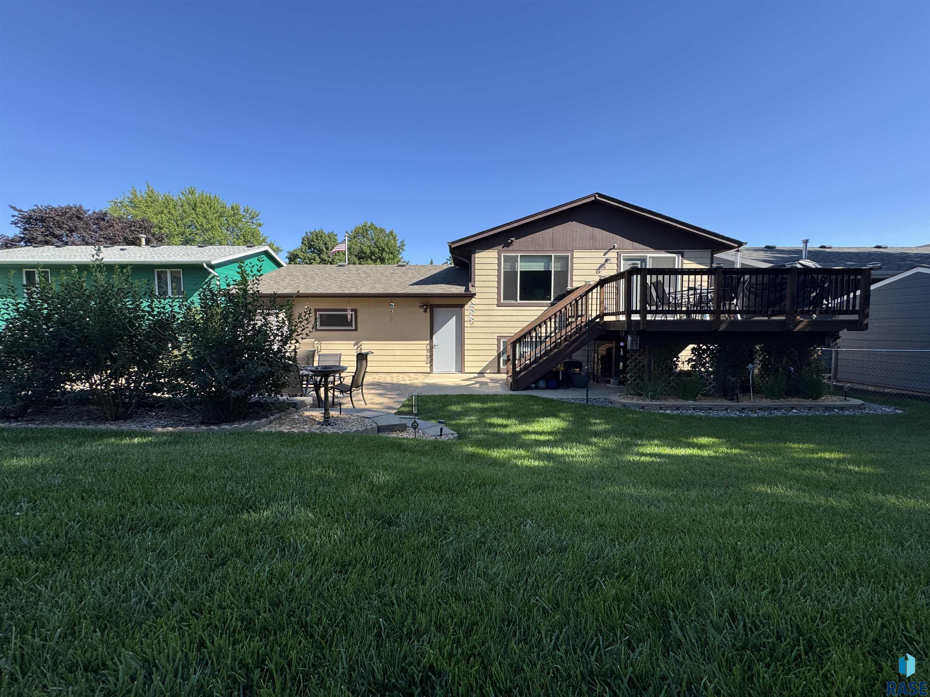 5121 E 17th St Street