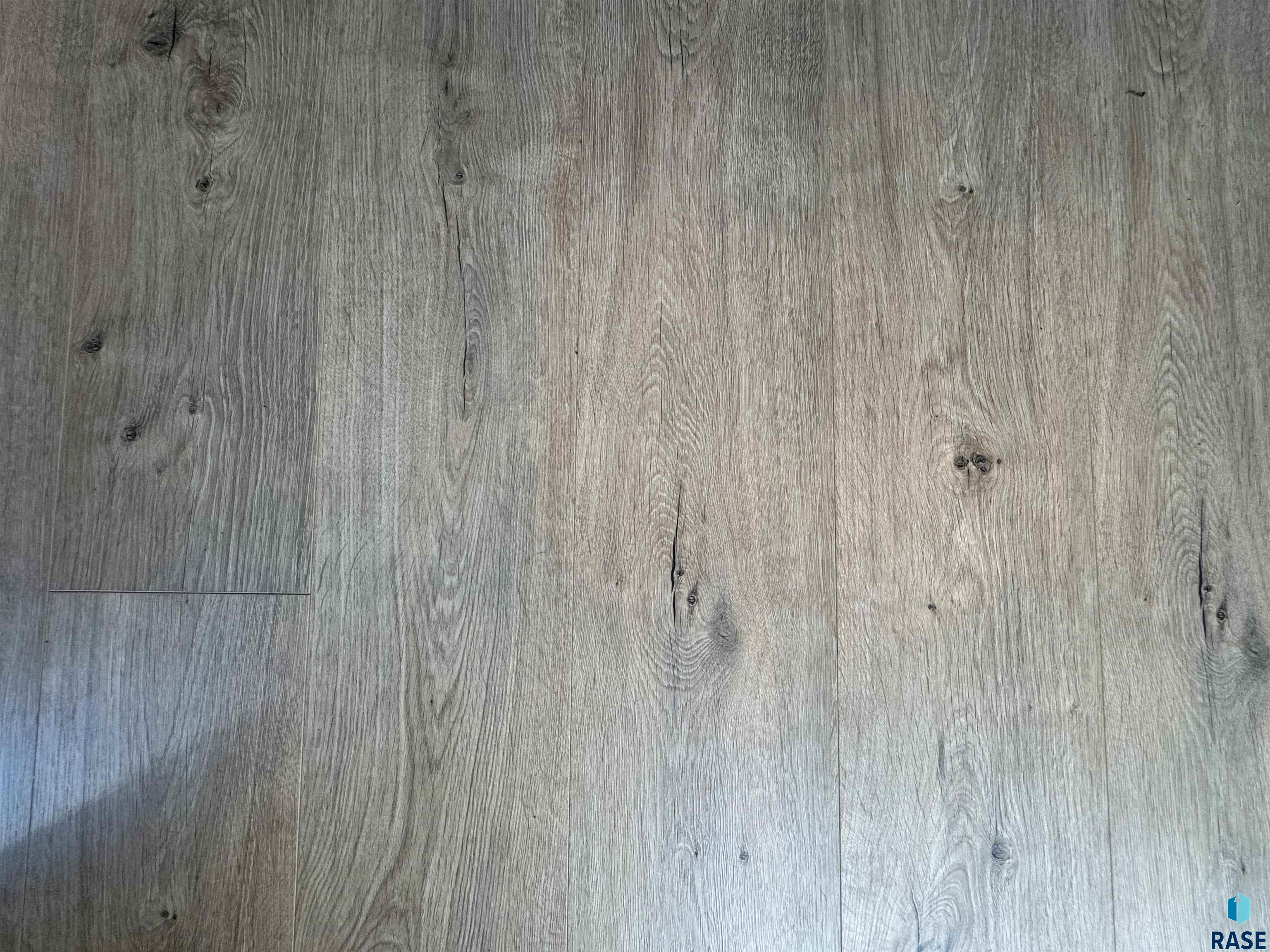 5121 E 17th St Street